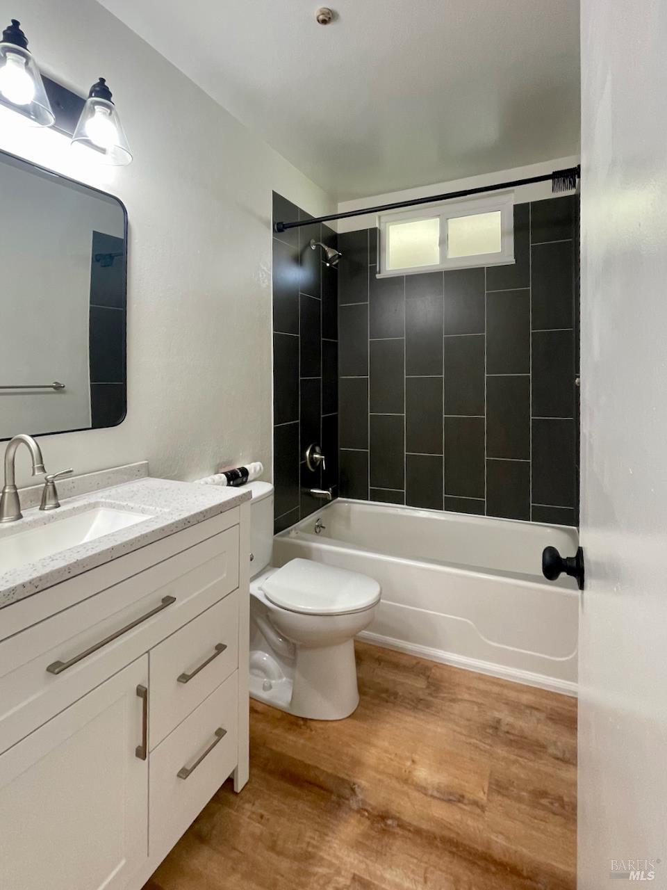 Cotati, California, 94931, United States, ,Residential,For Sale,1908598