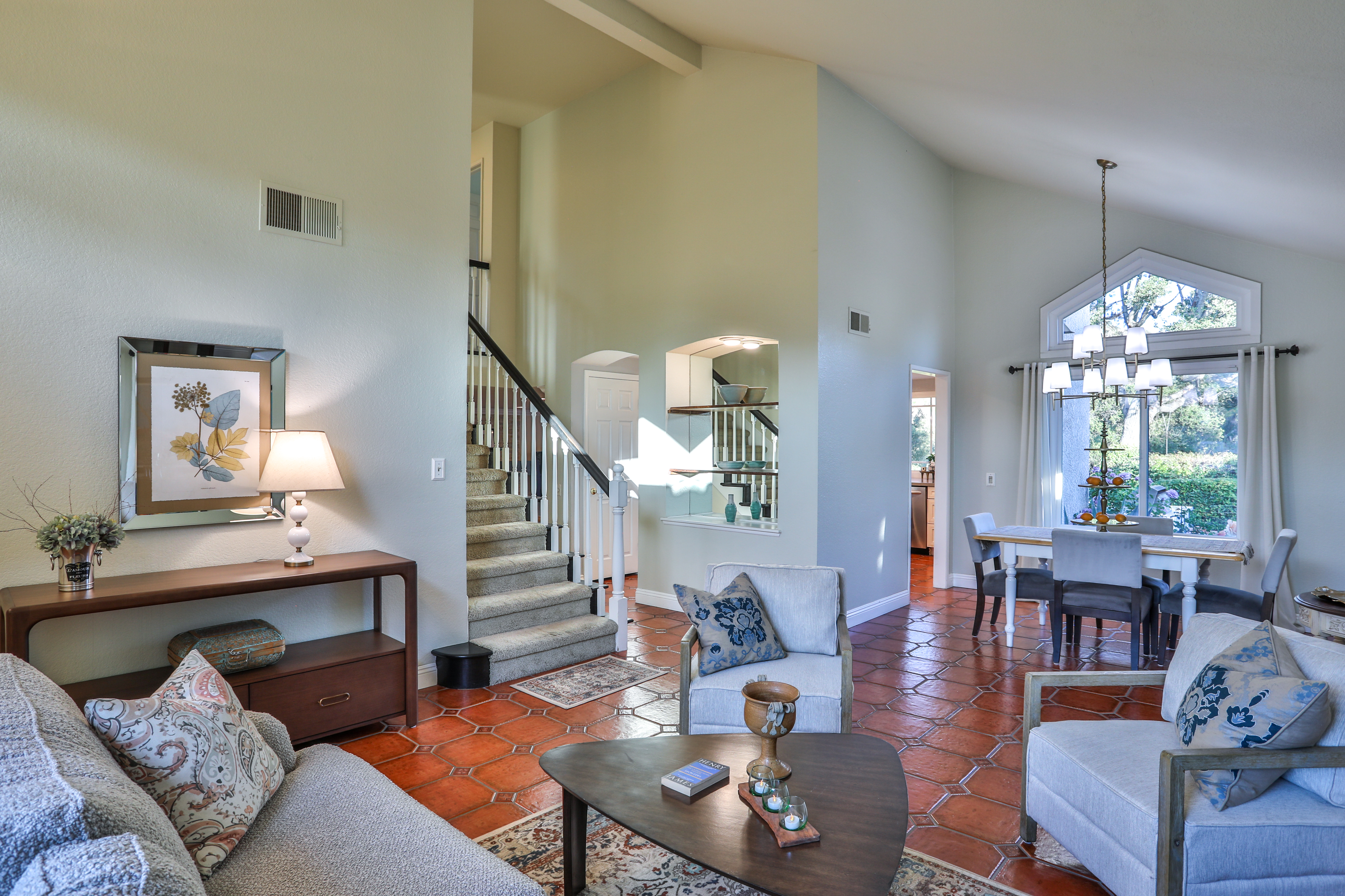  1838 Vía Arroyo, La Verne, CA 91750 - 物件實景