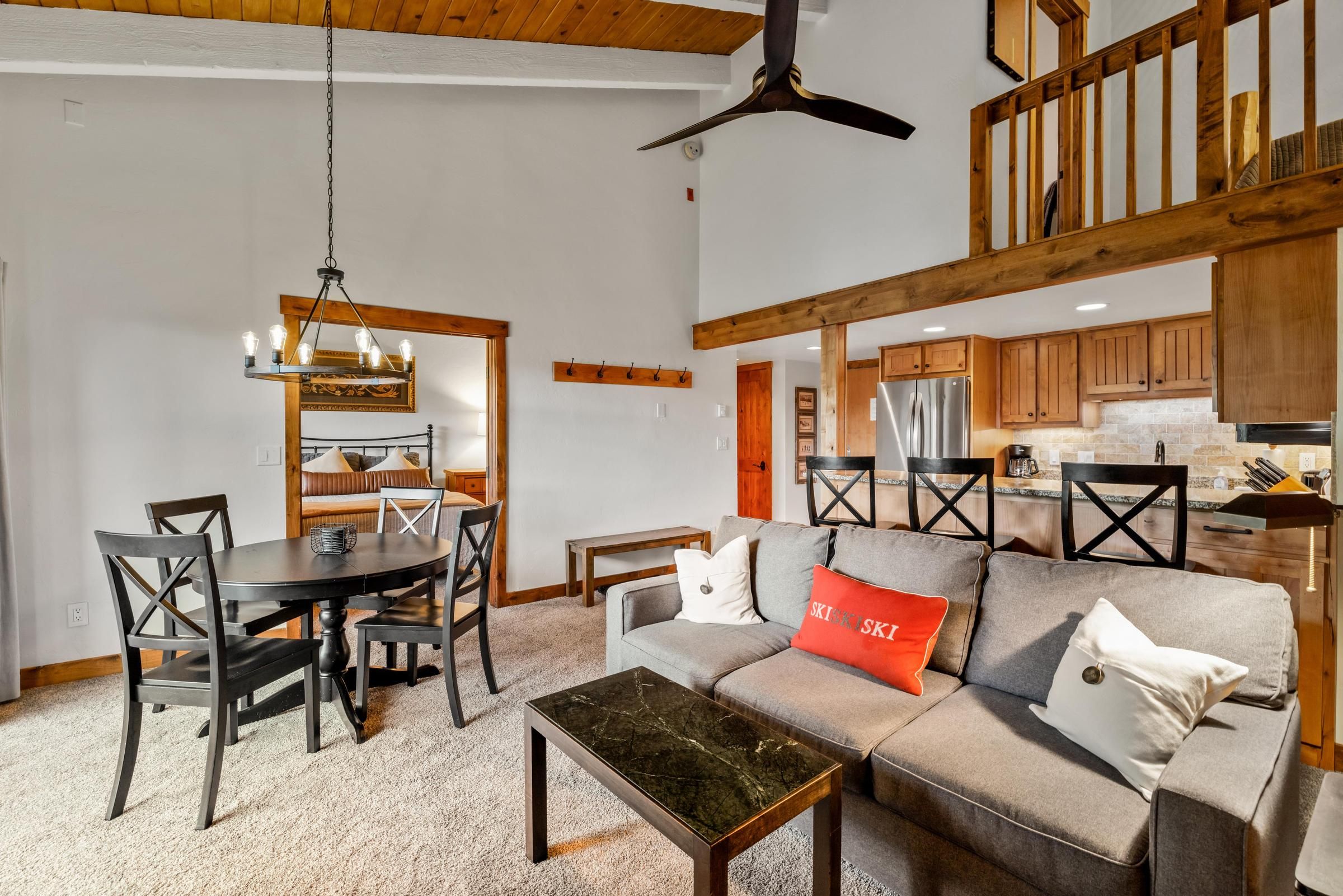  2275 Storm Meadows Drive, Steamboat Springs, CO 80487 - 物件實景