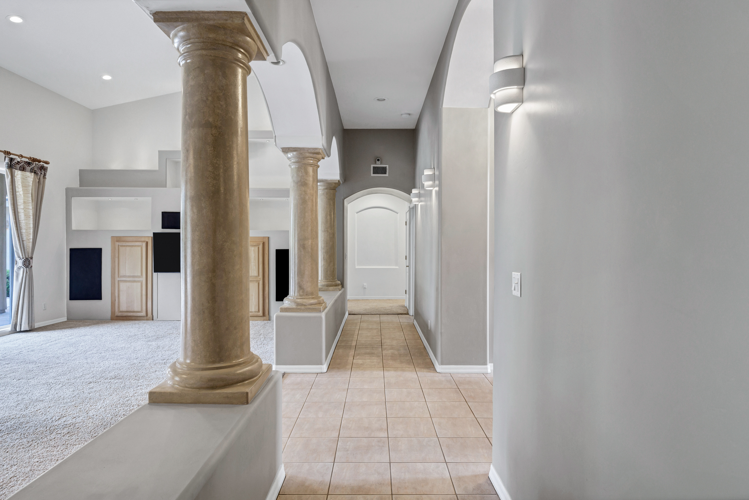 Mesa, Arizona, 85205, United States, 6 Bedrooms Bedrooms, ,3 BathroomsBathrooms,Residential,For Sale,1900615