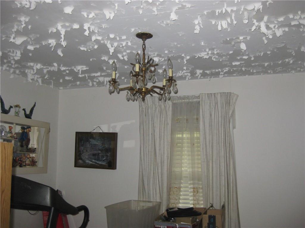 Middletown, Rhode Island, 02842, United States, 4 Bedrooms Bedrooms, ,2 BathroomsBathrooms,Residential,For Sale,1984430