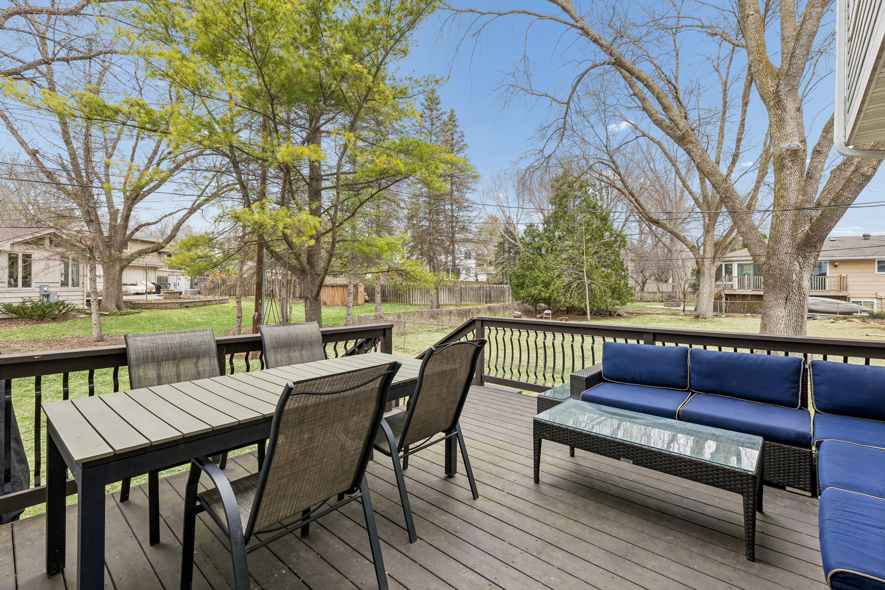  Elegant Living in Edina’s Yancey Park - 物件實景