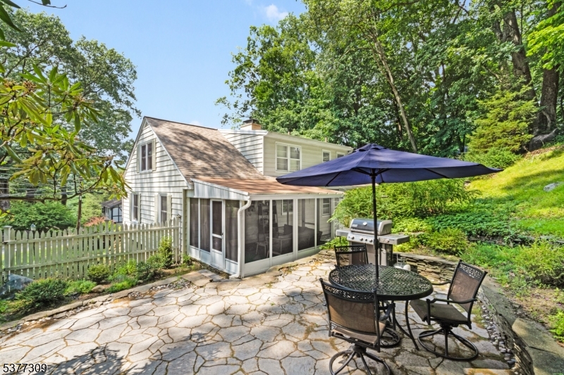 Sparta Twp., New Jersey, 07871, United States, 3 Bedrooms Bedrooms, ,2 BathroomsBathrooms,Residential,For Sale,1910998