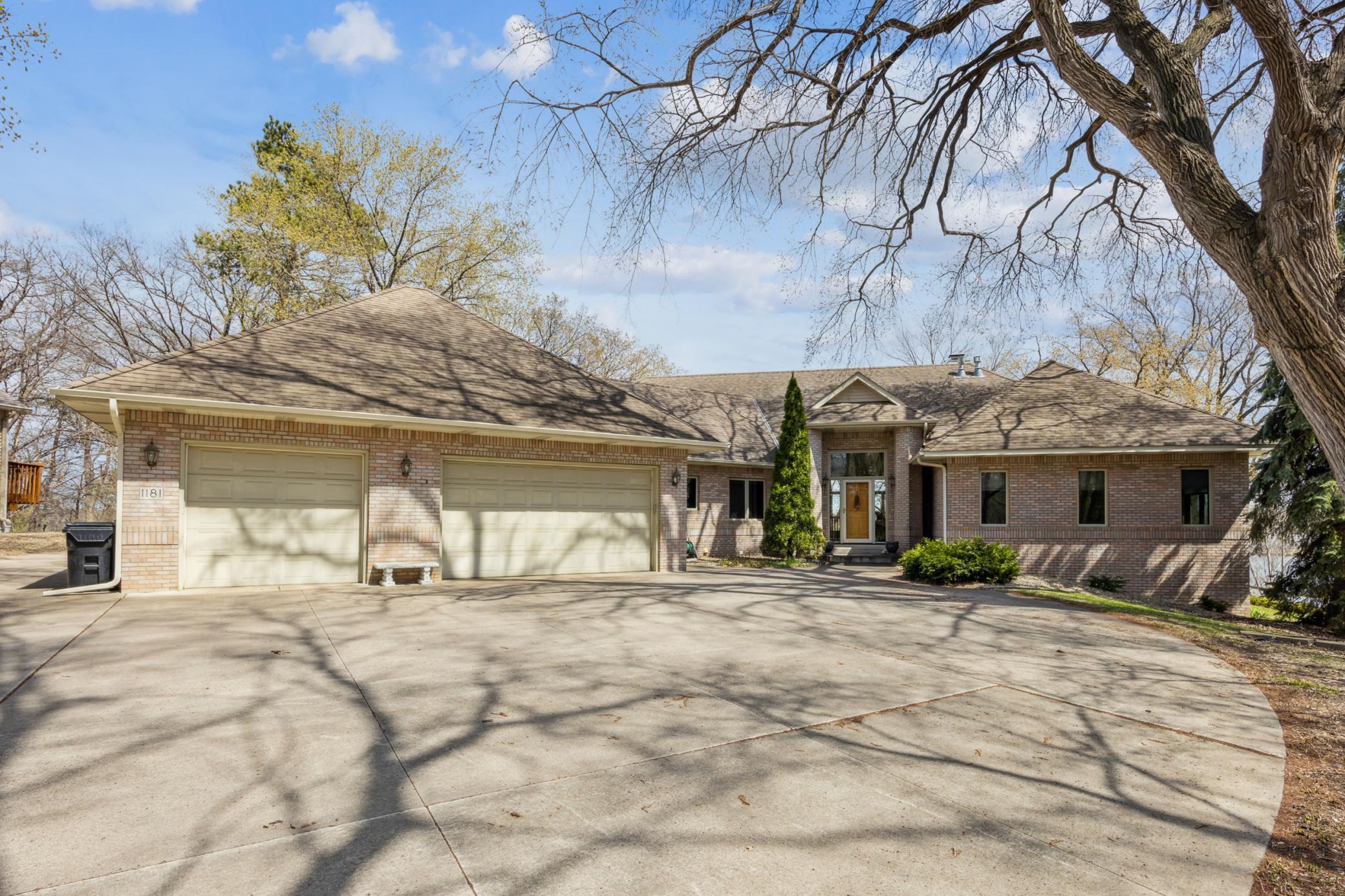 New Brighton, Minnesota, 55112, United States, 4 Bedrooms Bedrooms, ,4 BathroomsBathrooms,Residential,For Sale,1990901