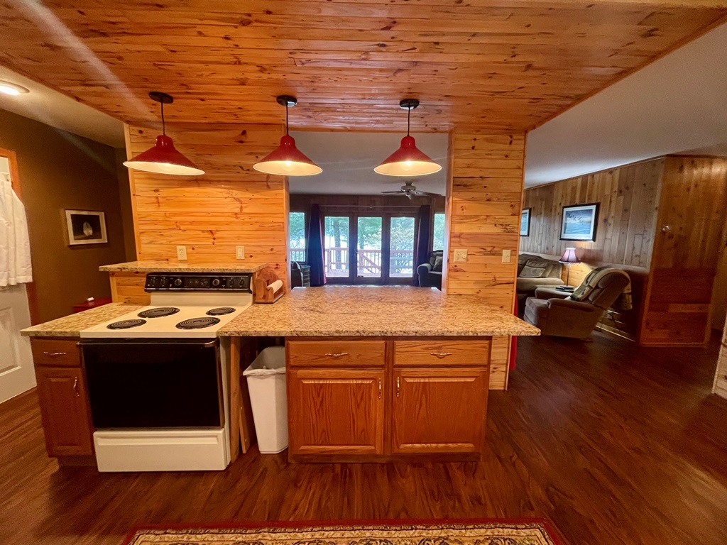 Tomahawk, Wisconsin, 54487, United States, 4 Bedrooms Bedrooms, ,2 BathroomsBathrooms,Residential,For Sale,1907326