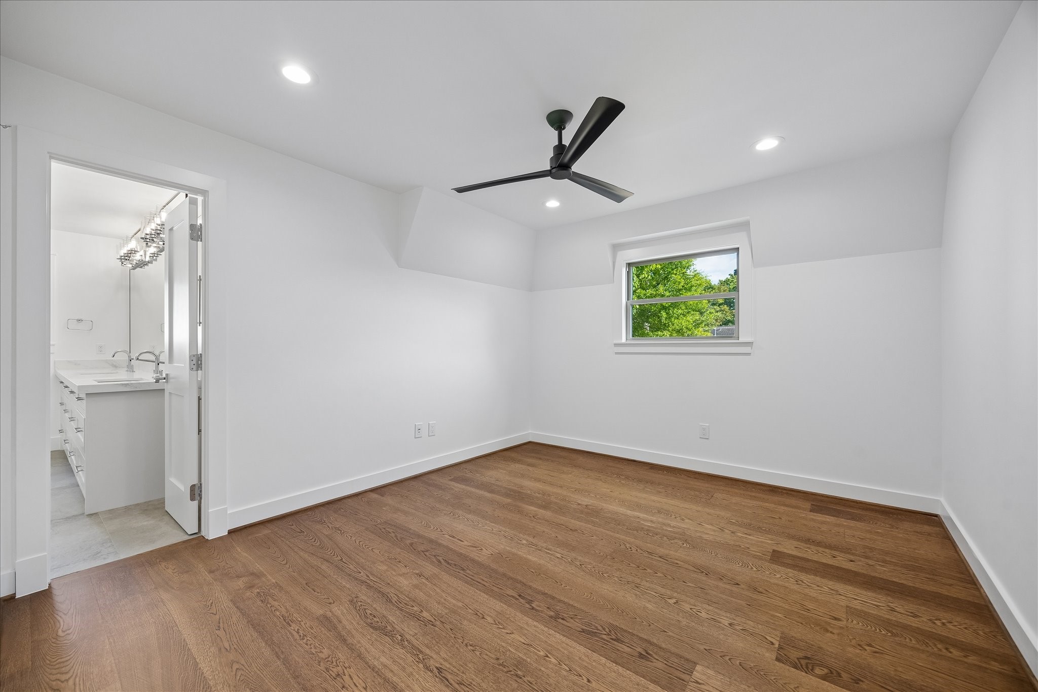  620 Stoneleigh Drive - 物件實景