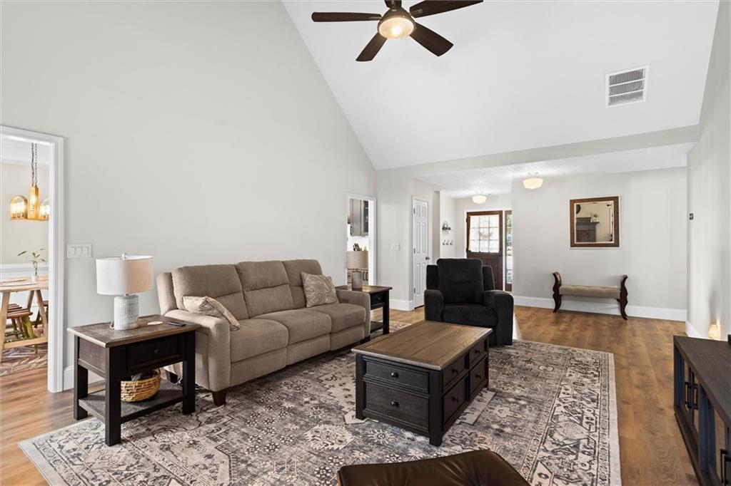 Dacula, Georgia, 30019, United States, 5 Bedrooms Bedrooms, ,4 BathroomsBathrooms,Residential,For Sale,1990423