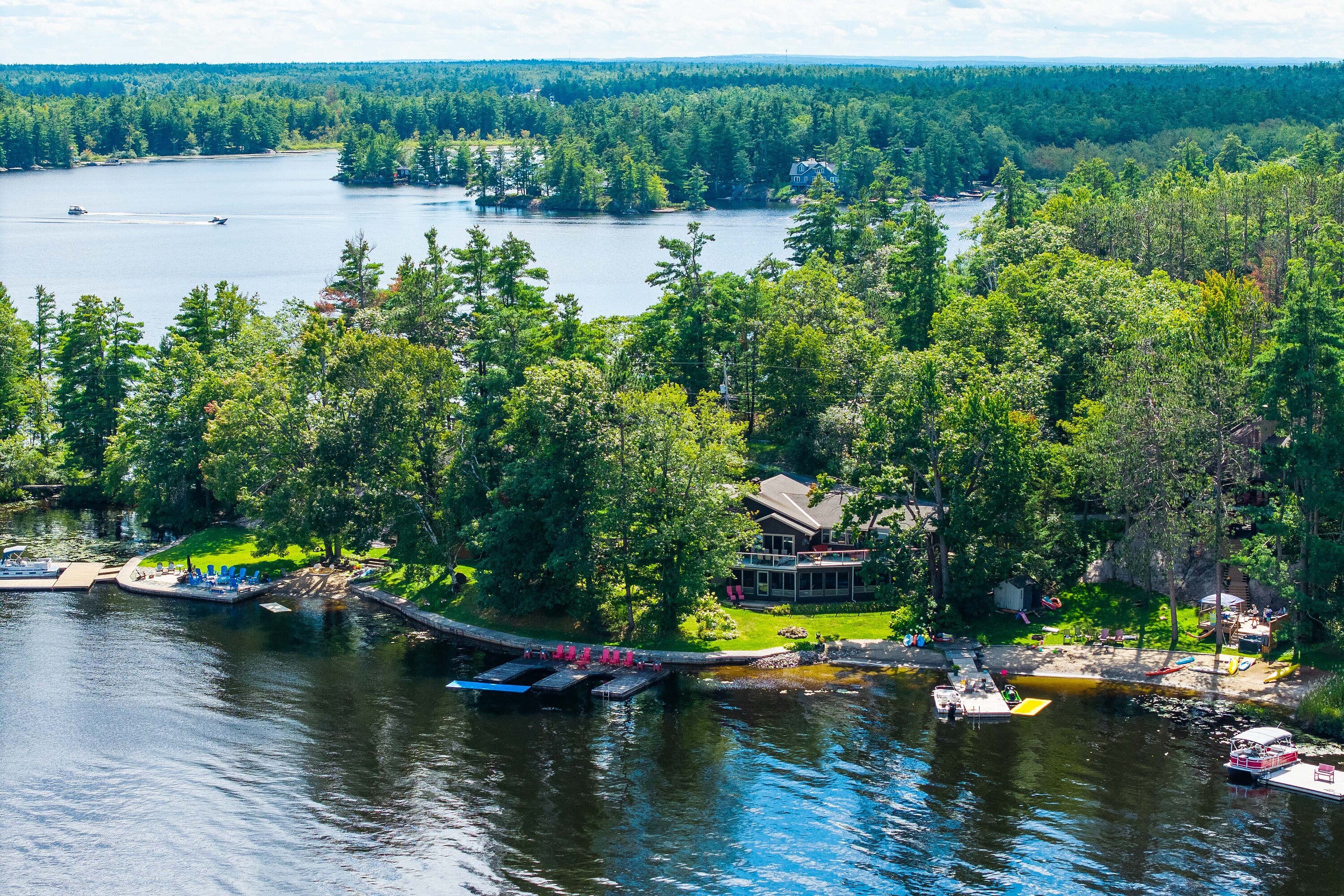  Kahshe Lake at it