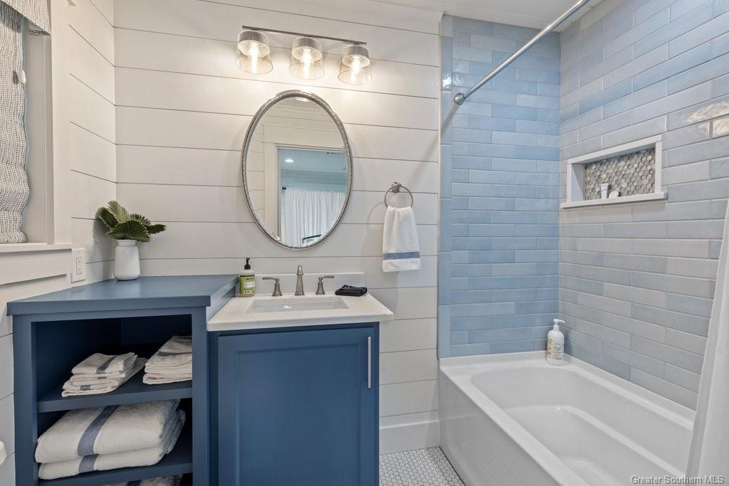 443 Miguel Street, Lake Charles, Louisiana, 70607, United States, 6 Bedrooms Bedrooms, ,6 BathroomsBathrooms,Residential,For Sale,443 Miguel Street,1068289