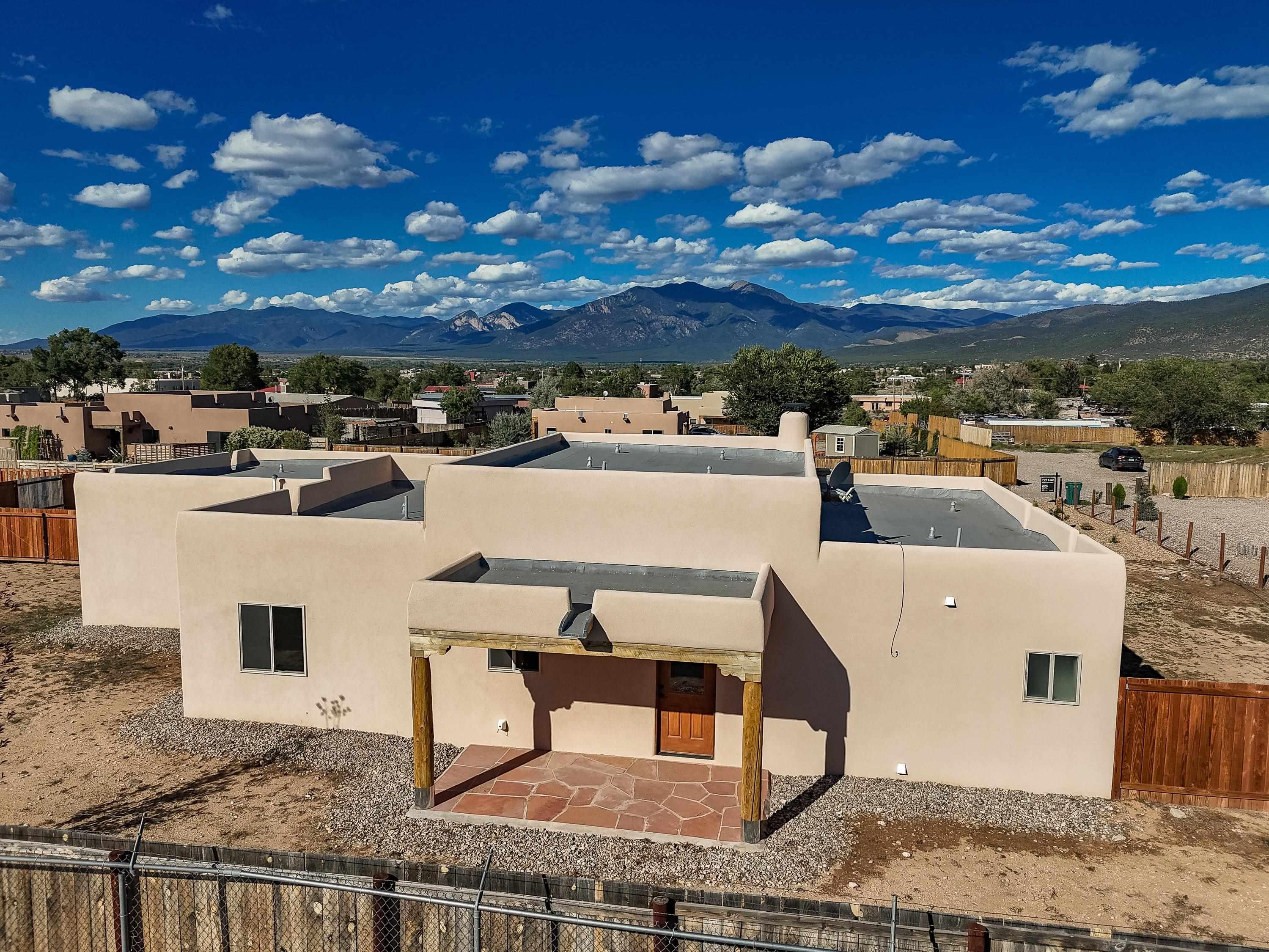 Taos, New Mexico, 87557, United States, 3 Bedrooms Bedrooms, ,2 BathroomsBathrooms,Residential,For Sale,1959300