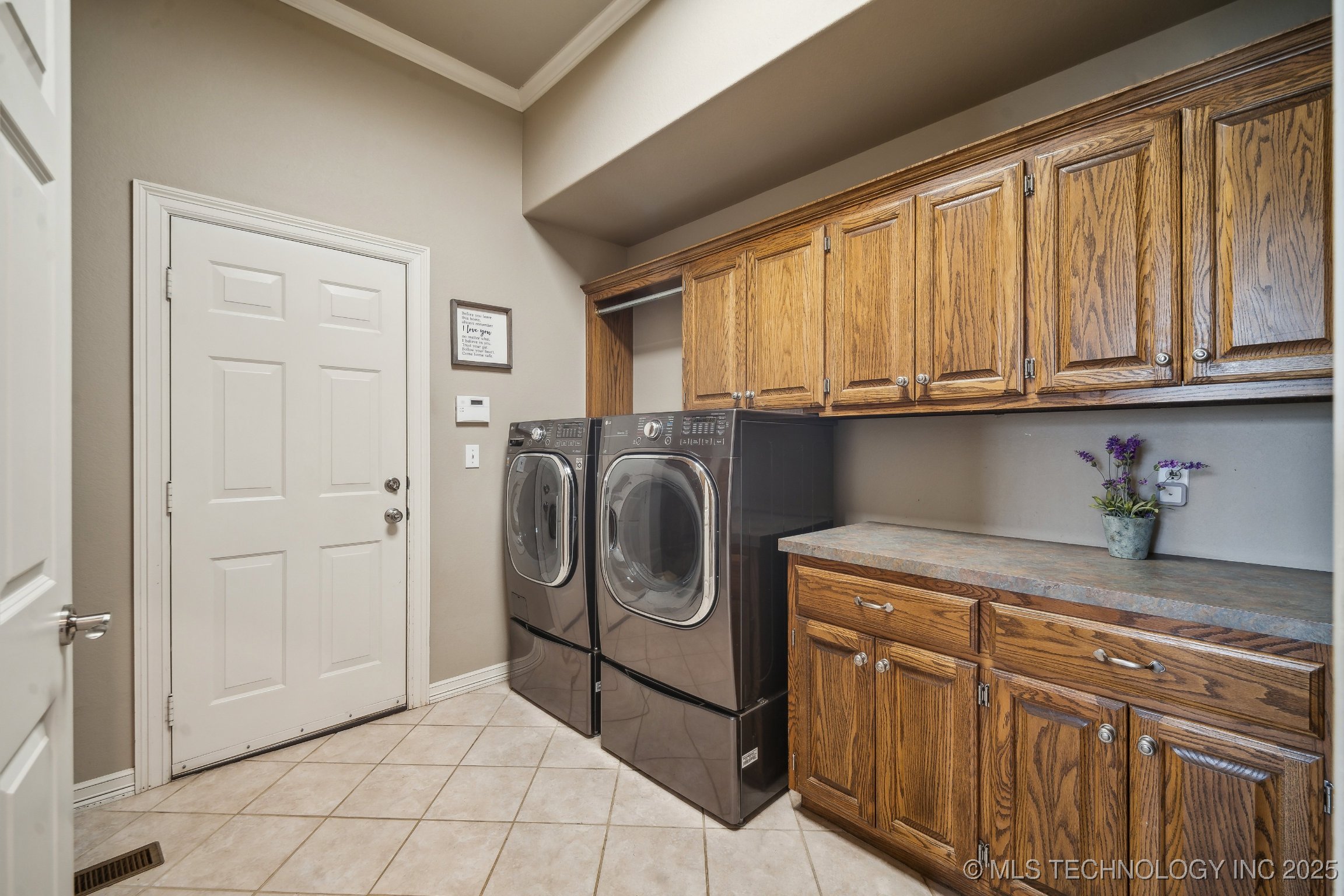 Claremore, Oklahoma, 74019, United States, 4 Bedrooms Bedrooms, ,4 BathroomsBathrooms,Residential,For Sale,1770559