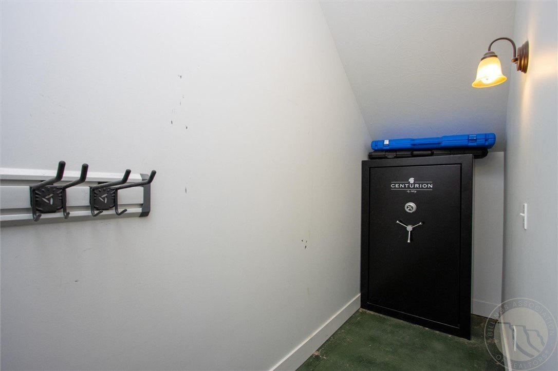 Laurel, Montana, 59044, United States, 4 Bedrooms Bedrooms, ,3 BathroomsBathrooms,Residential,For Sale,1982955