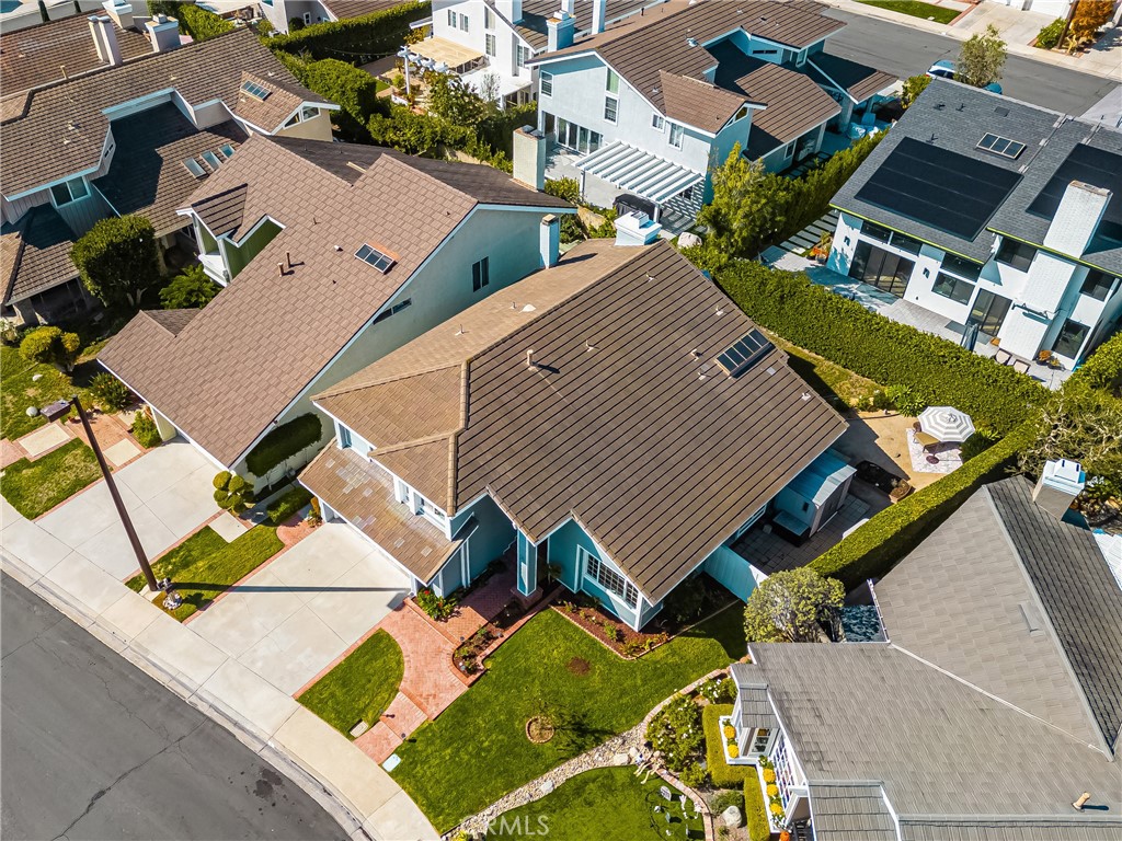 Irvine, California, 92614, United States, 4 Bedrooms Bedrooms, ,3 BathroomsBathrooms,Residential,For Sale,1988283