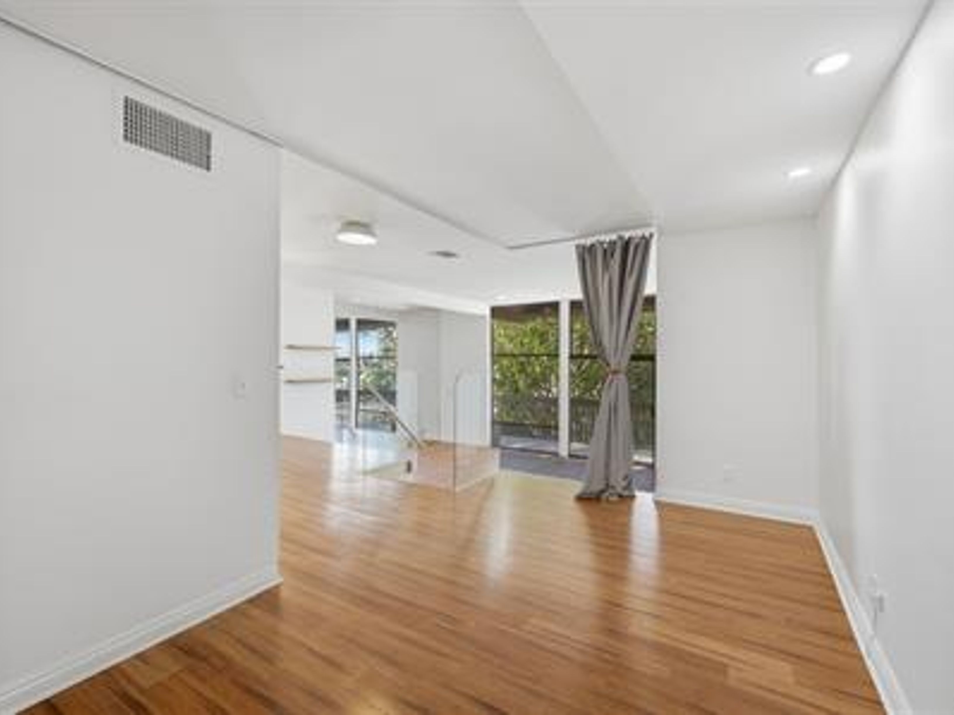  7202 Marina Pacifica Drive South, Long Beach, CA 90803 - 物件實景