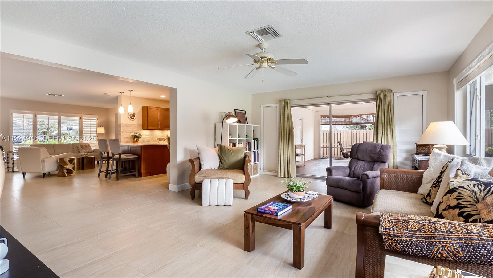 Hollywood, Florida, 33021, United States, 3 Bedrooms Bedrooms, ,2 BathroomsBathrooms,Residential,For Sale,2001683