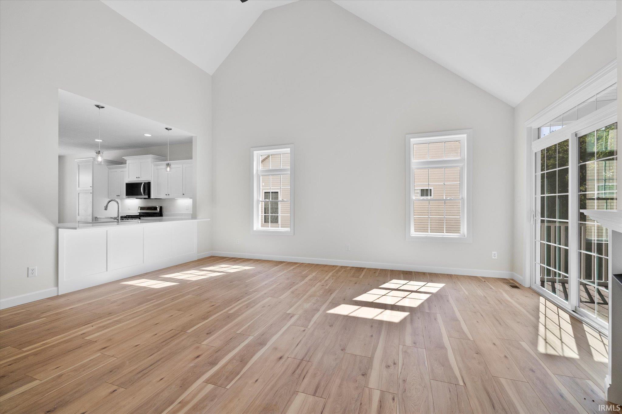 Bloomington, Indiana, 47401, United States, 3 Bedrooms Bedrooms, ,3 BathroomsBathrooms,Residential,For Sale,1977138