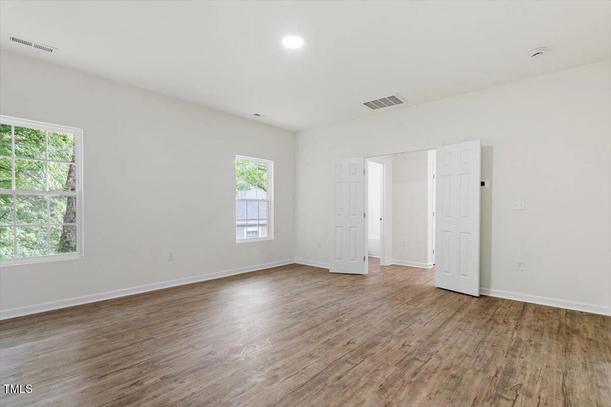 Durham, North Carolina, 27707, United States, 4 Bedrooms Bedrooms, ,4 BathroomsBathrooms,Residential,For Sale,1882318