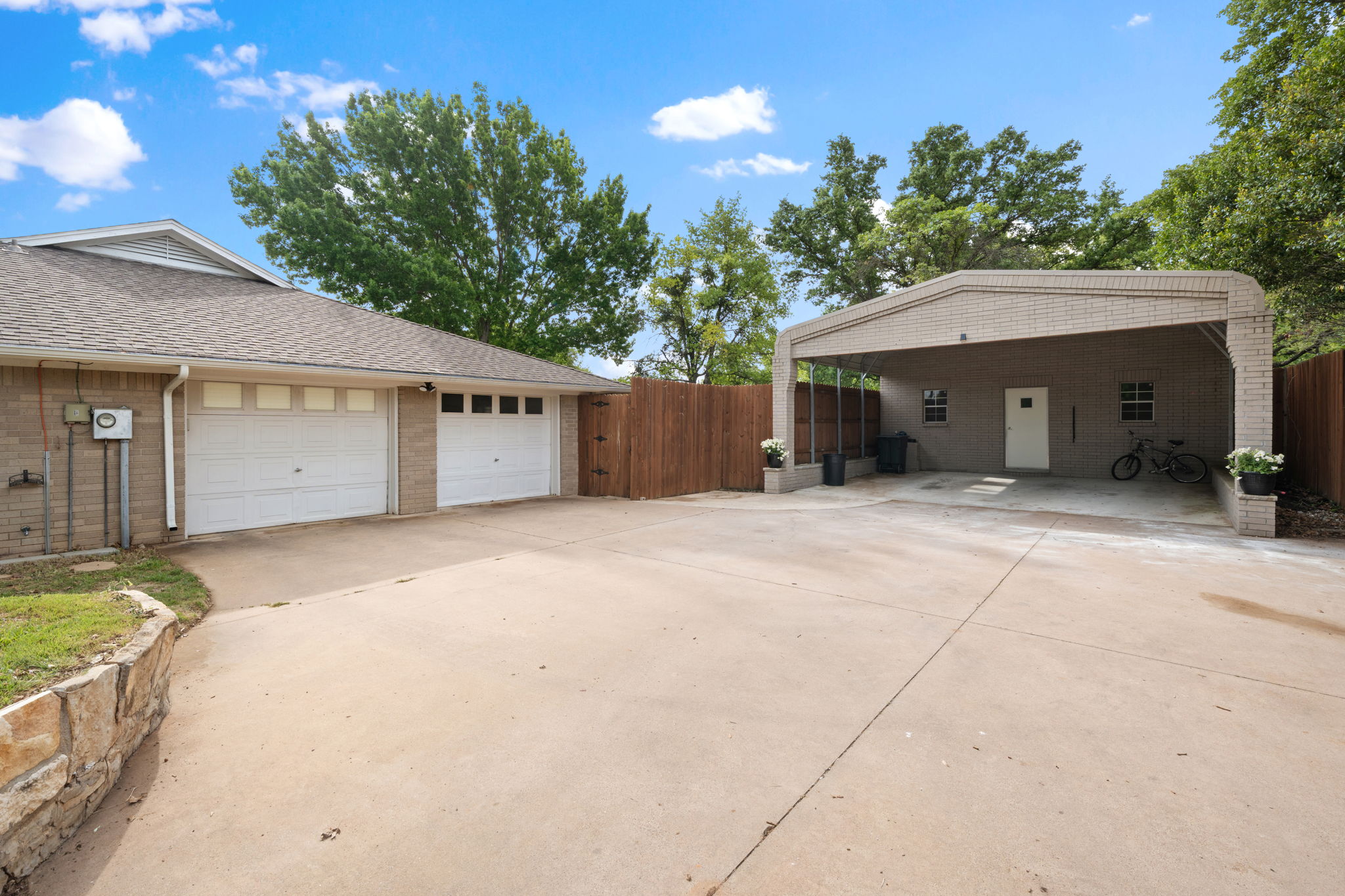  1814 Lakeridge Drive, Weatherford, TX, 76087 - 物件實景