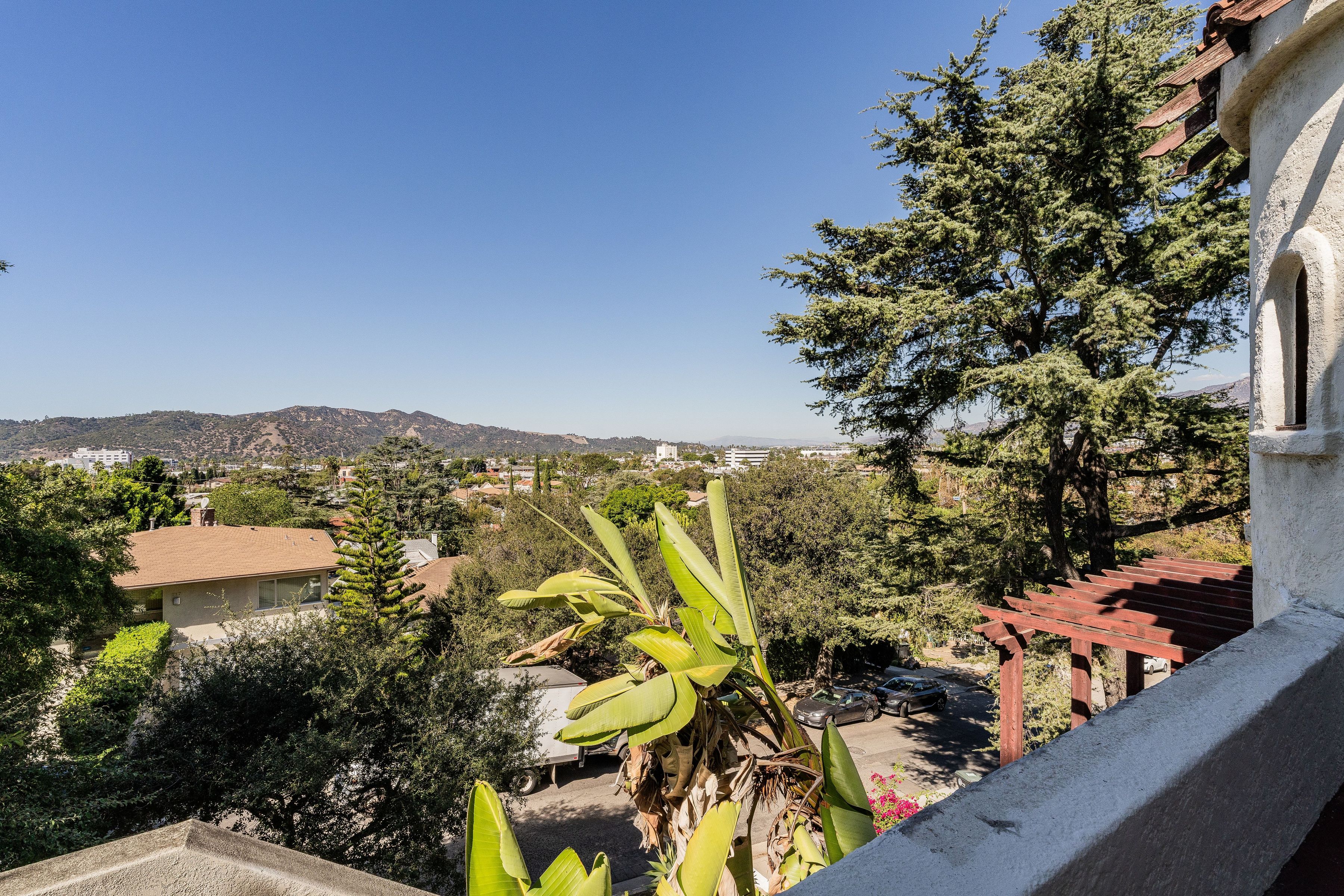  718 East Cypress Street - 物件實景