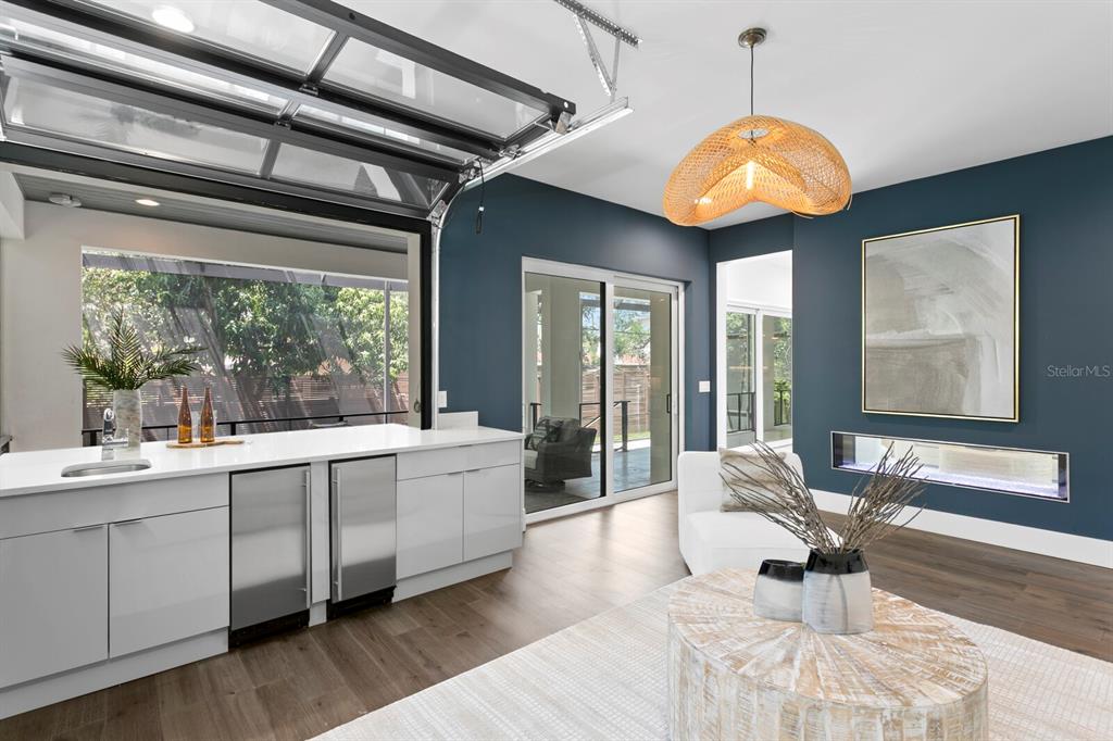 Tampa, Florida, 33606, United States, 5 Bedrooms Bedrooms, ,7 BathroomsBathrooms,Residential,For Sale,1779017