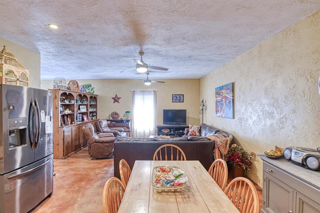 Chickasha, Oklahoma, 73018, United States, 4 Bedrooms Bedrooms, ,5 BathroomsBathrooms,Residential,For Sale,1921713