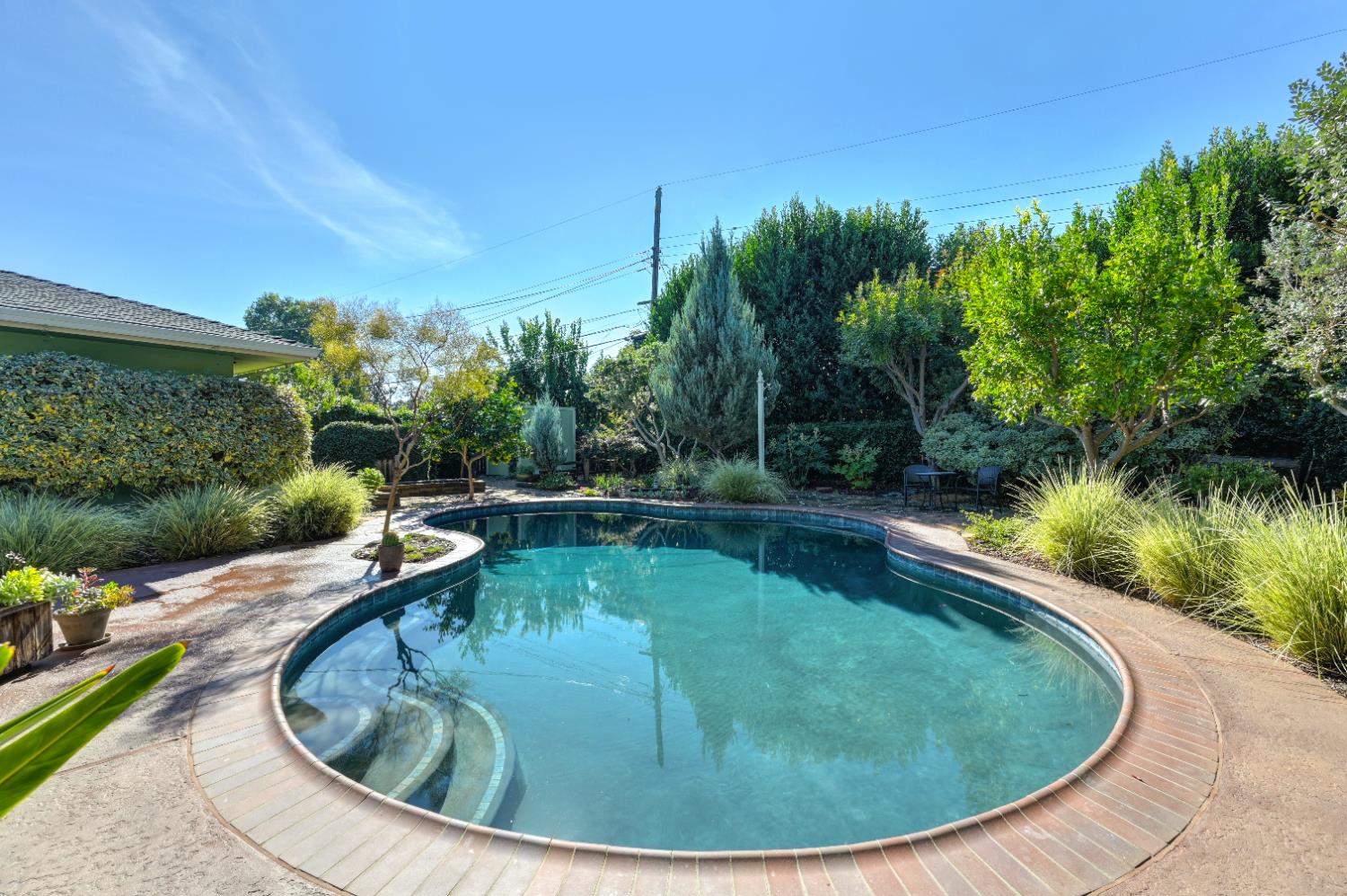 Sacramento, California, 95819, United States, 3 Bedrooms Bedrooms, ,2 BathroomsBathrooms,Residential,For Sale,1987598