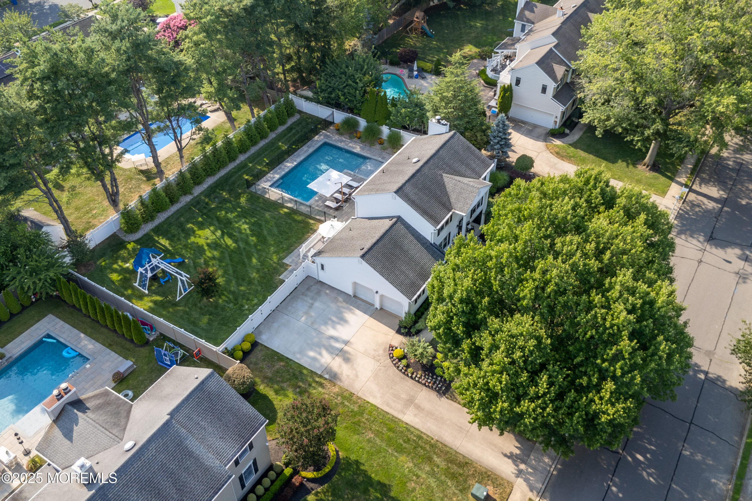 Middletown, New Jersey, 07748, United States, 4 Bedrooms Bedrooms, ,3 BathroomsBathrooms,Residential,For Sale,1908031