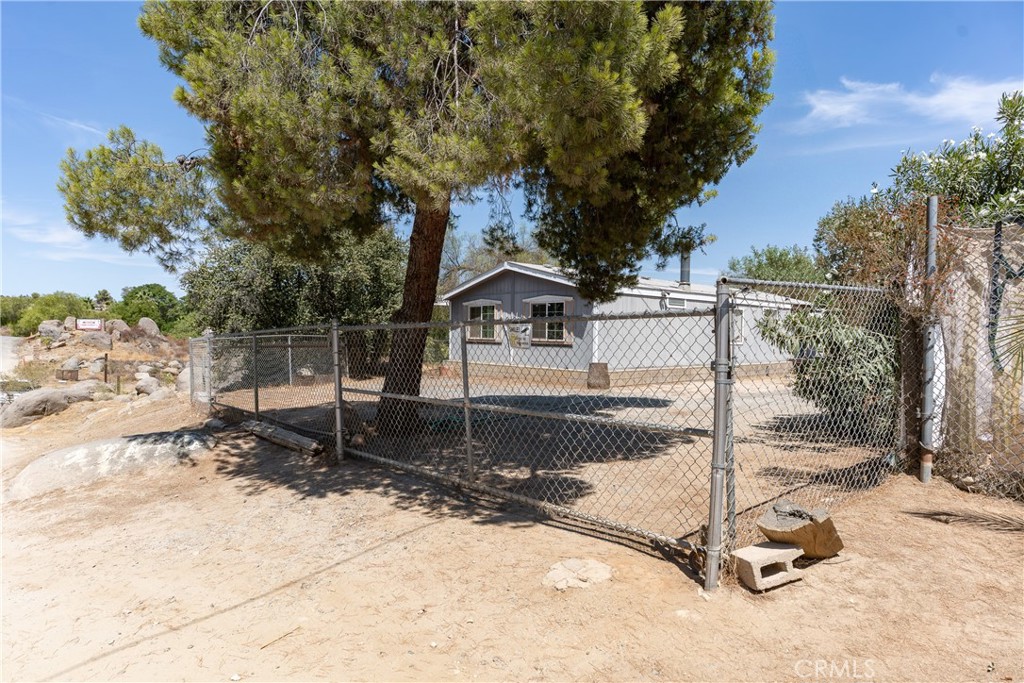 Perris, California, 92570, United States, 3 Bedrooms Bedrooms, ,2 BathroomsBathrooms,Residential,For Sale,1922815
