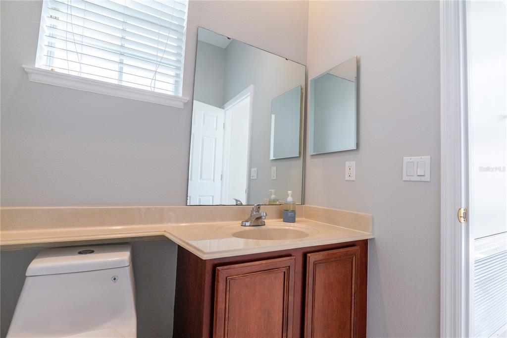 Orlando, Florida, 32824, United States, 5 Bedrooms Bedrooms, ,4 BathroomsBathrooms,Residential,For Sale,1988191