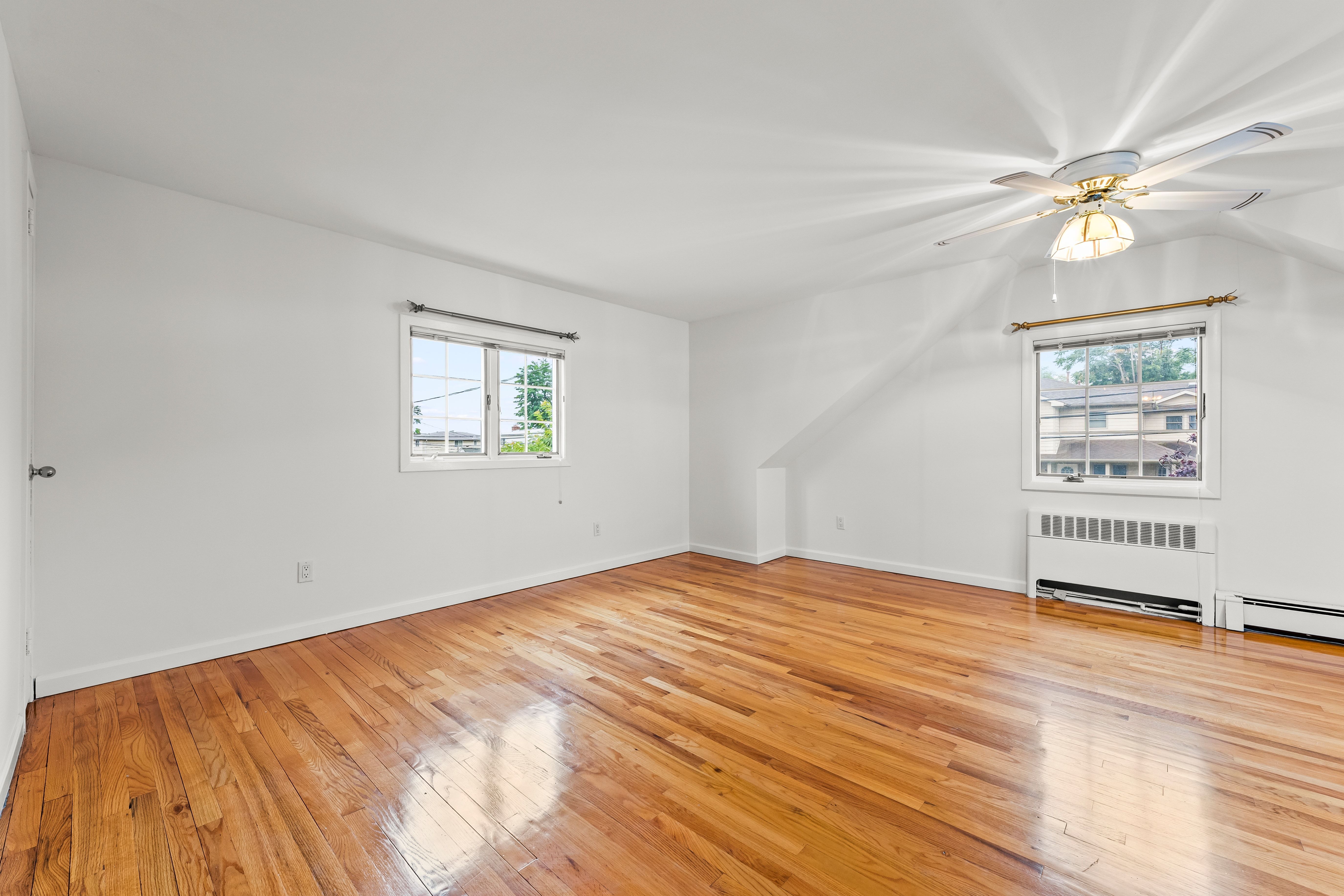  54 Edgewood Road, Port Washington, NY, 11050 - 物件實景