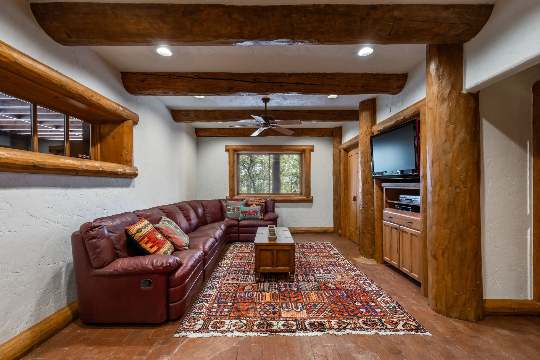  33 ACRE SOULFUL PARK CITY ESTATE WITH GRAND HOME AND GUEST HOUSE - 物件實景