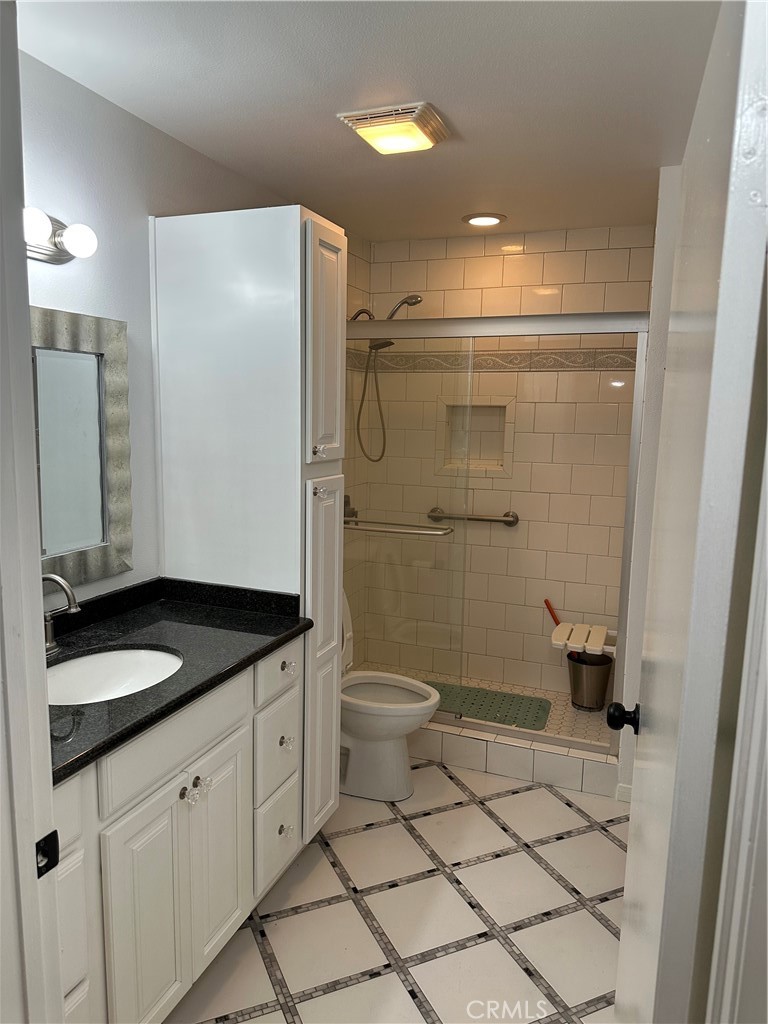 Canoga Park, California, 91303, United States, 2 Bedrooms Bedrooms, ,1 BathroomBathrooms,Residential,For Sale,1934510