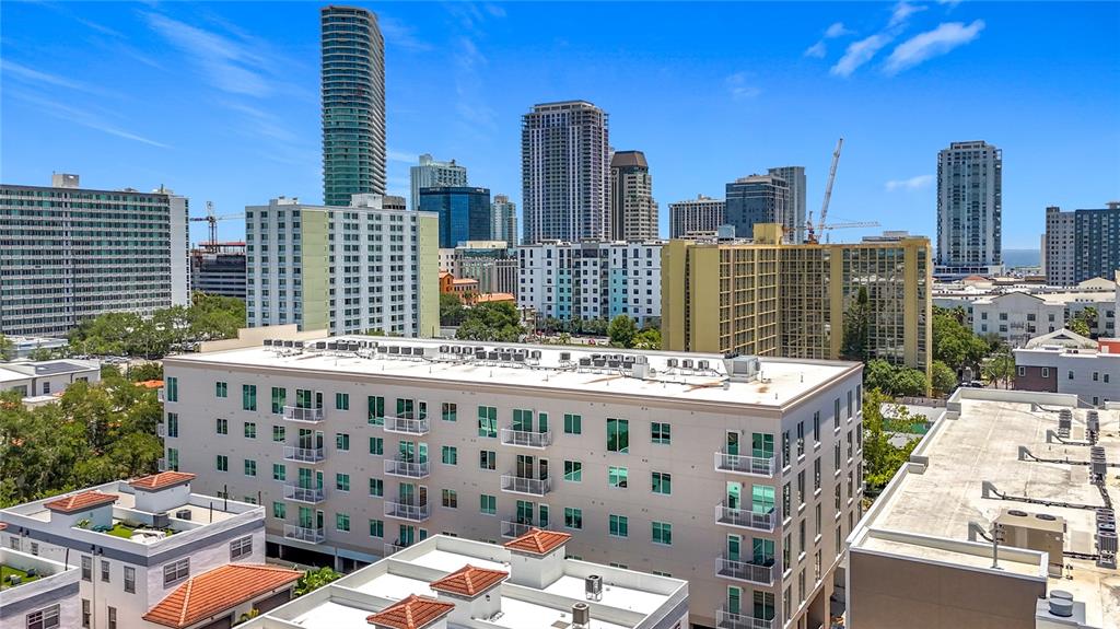 St Petersburg, Florida, 33701, United States, 2 Bedrooms Bedrooms, ,2 BathroomsBathrooms,Residential,For Sale,1889931