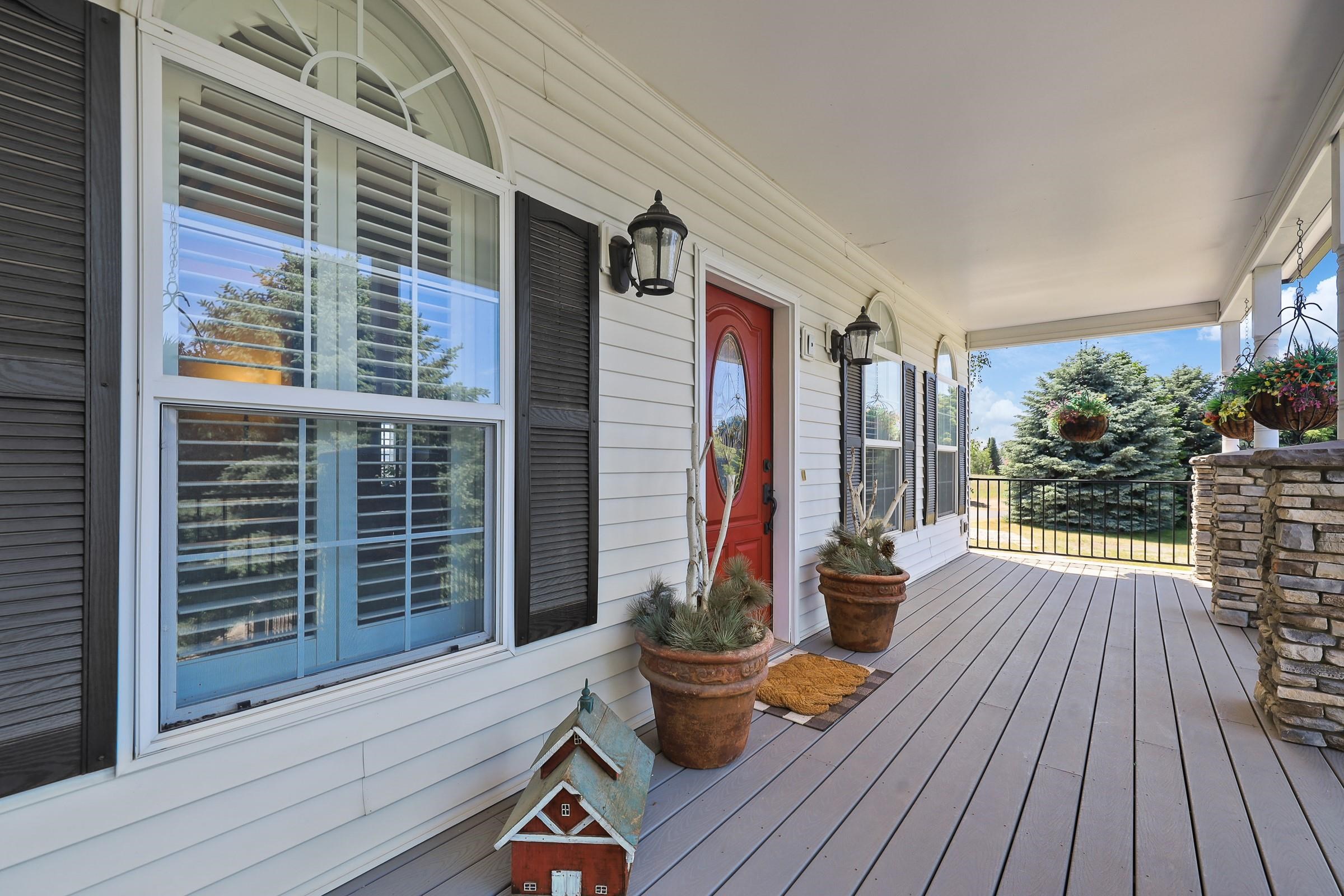 Mead, Washington, 99021, United States, 5 Bedrooms Bedrooms, ,5 BathroomsBathrooms,Residential,For Sale,1838740