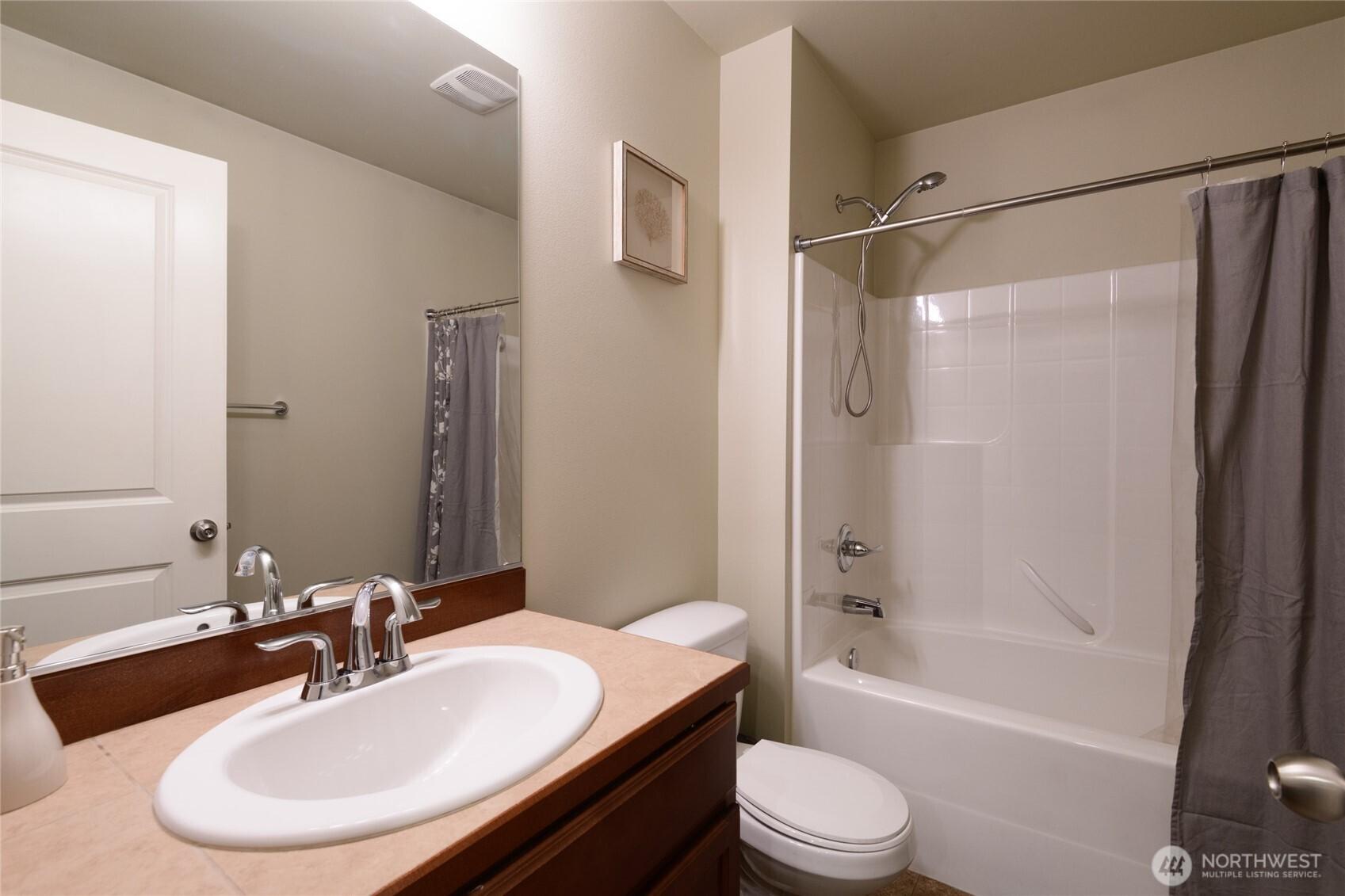 DUVALL, Washington, 98019, United States, 3 Bedrooms Bedrooms, ,3 BathroomsBathrooms,Residential,For Sale,1885631