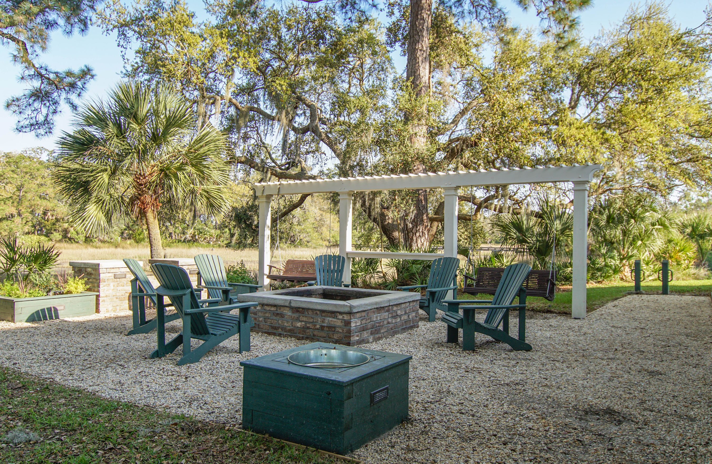 Beaufort, South Carolina, 29906, United States, 2 Bedrooms Bedrooms, ,2 BathroomsBathrooms,Residential,For Sale,1982171