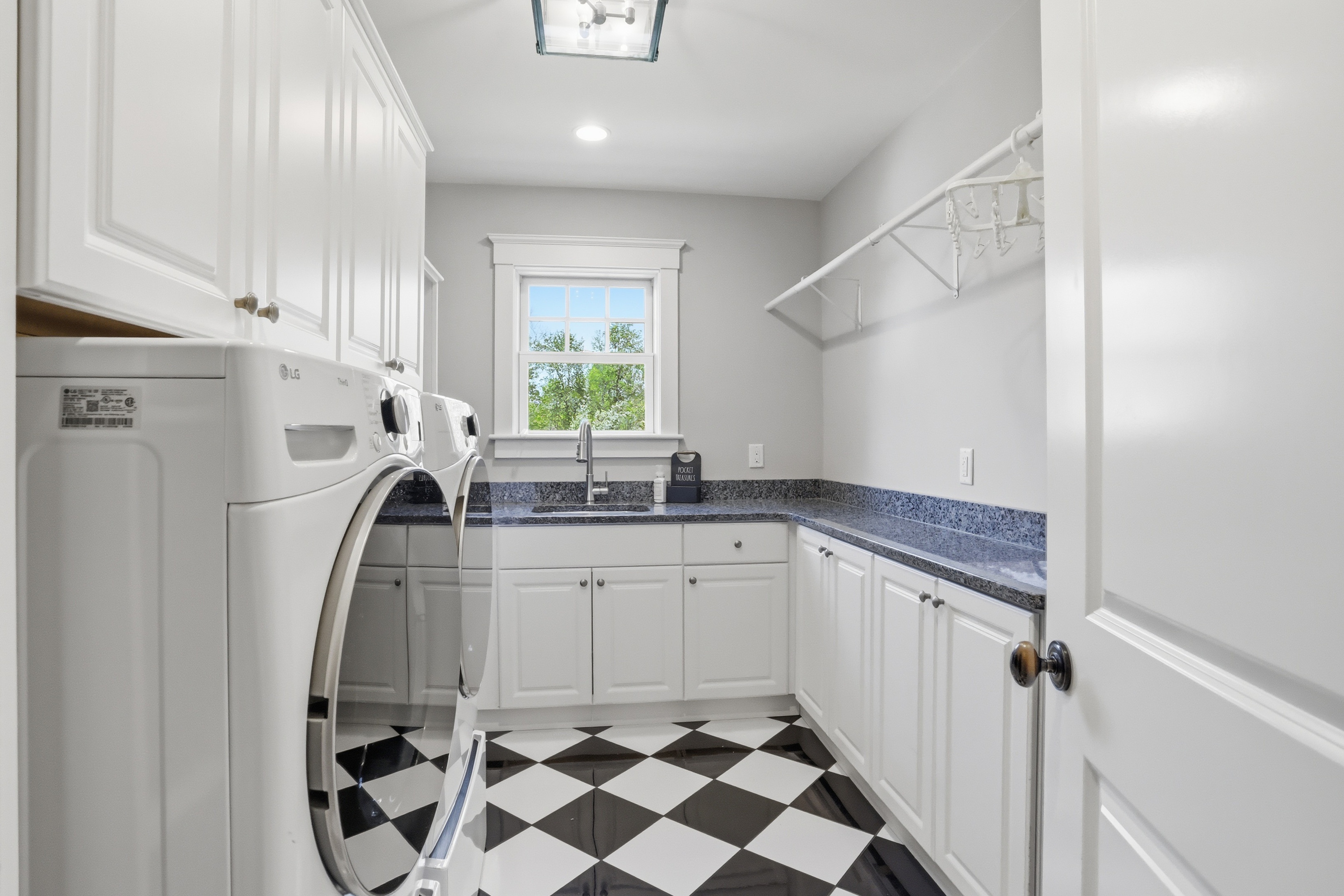  21 Fletcher Road, Bedford, MA, 01730 - 物件實景