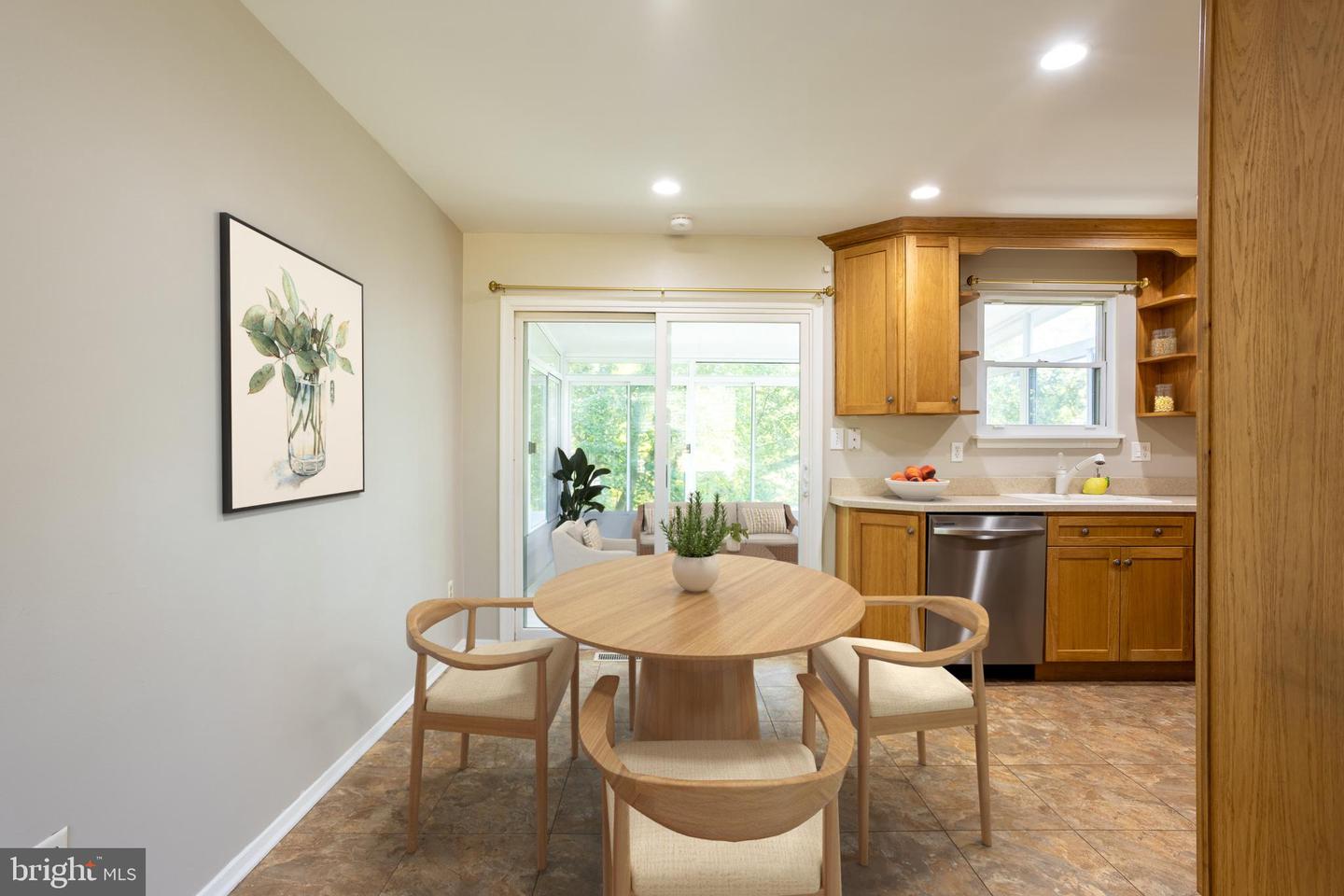 Ellicott City, Maryland, 21043, United States, 3 Bedrooms Bedrooms, ,2 BathroomsBathrooms,Residential,For Sale,1941928