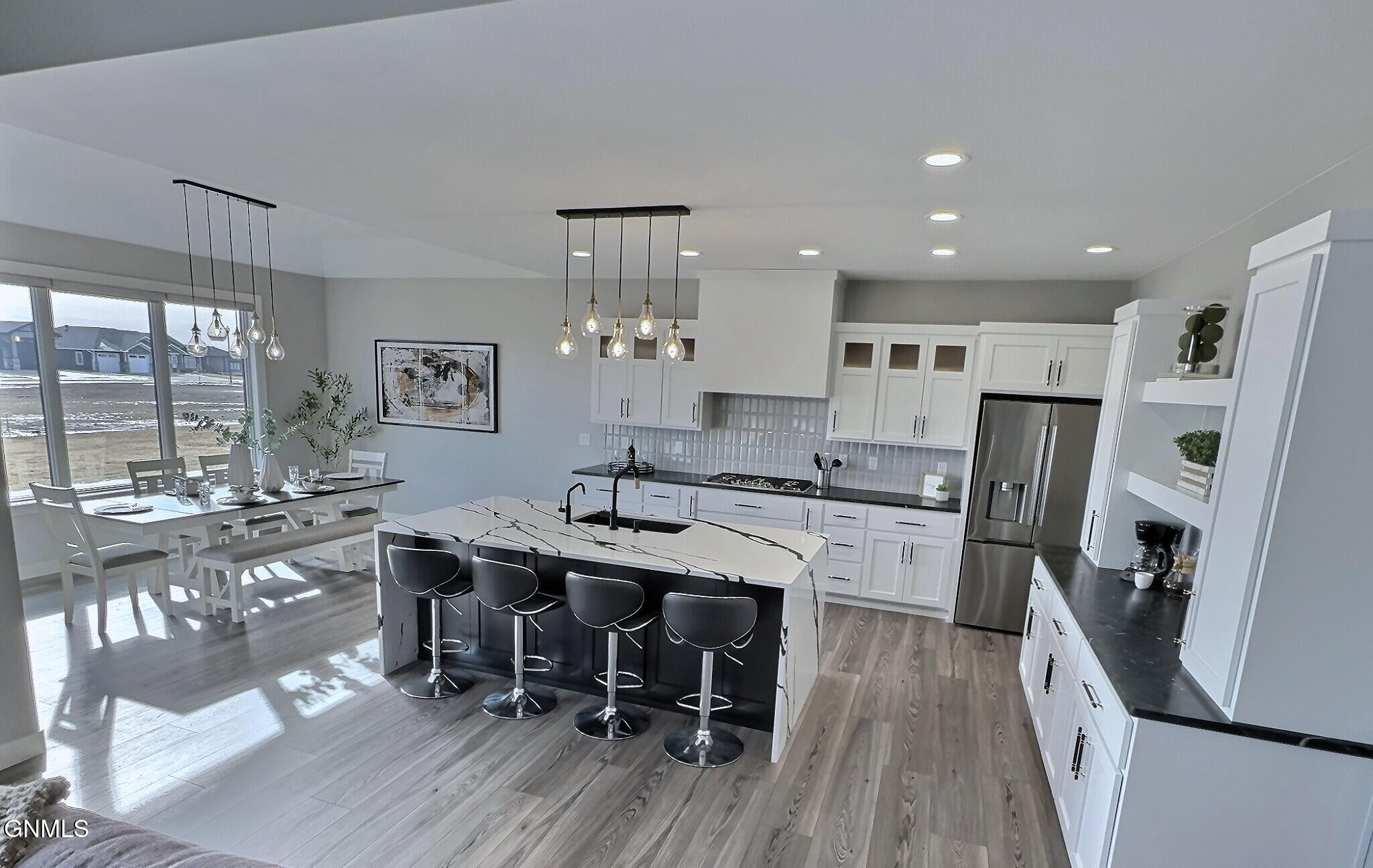 Bismarck, North Dakota, 58503, United States, 3 Bedrooms Bedrooms, ,4 BathroomsBathrooms,Residential,For Sale,2027923