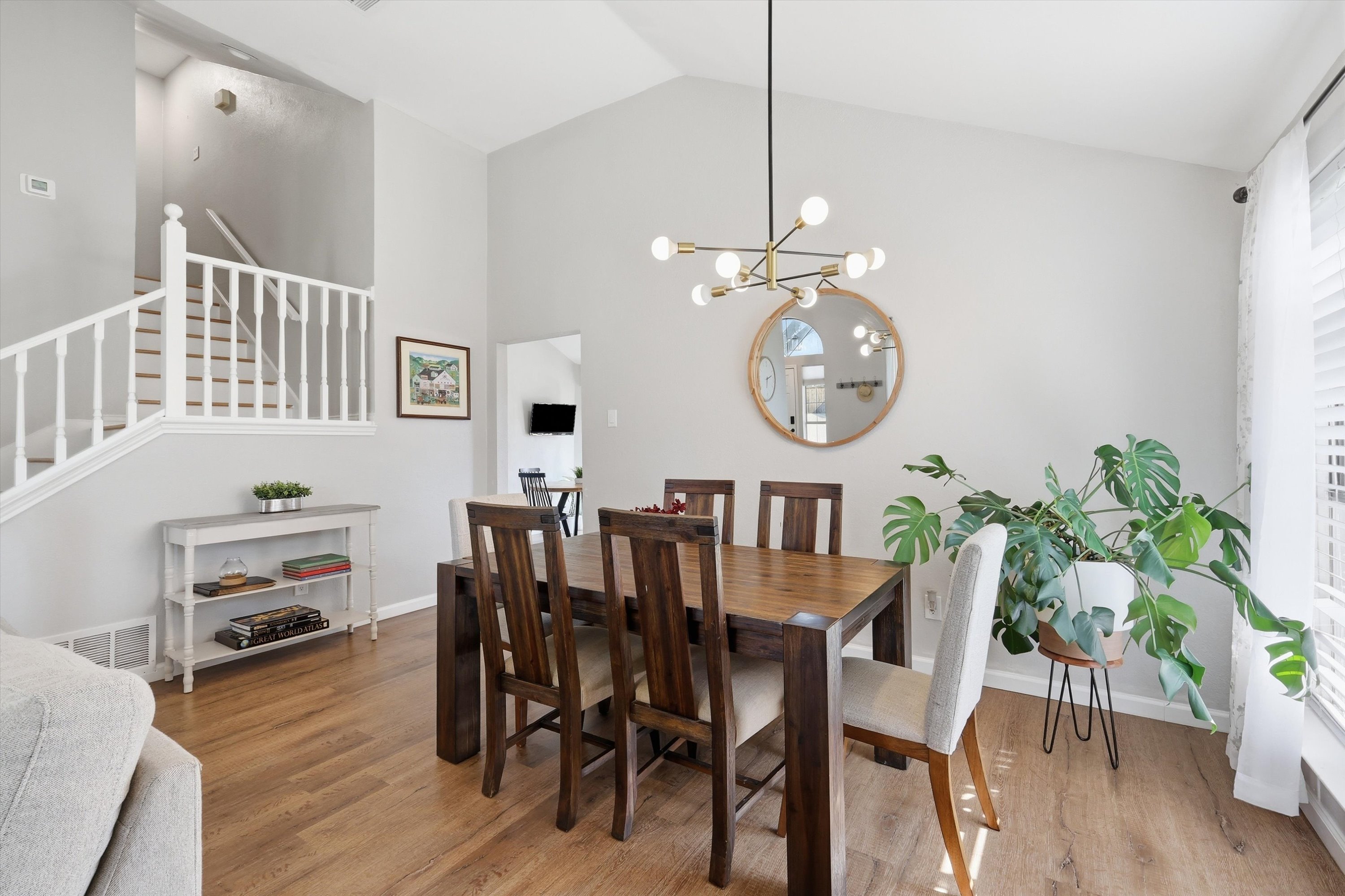  Beautifully Updated in Rowlett with a 2.75% Assumable FHA Loan - 物件實景