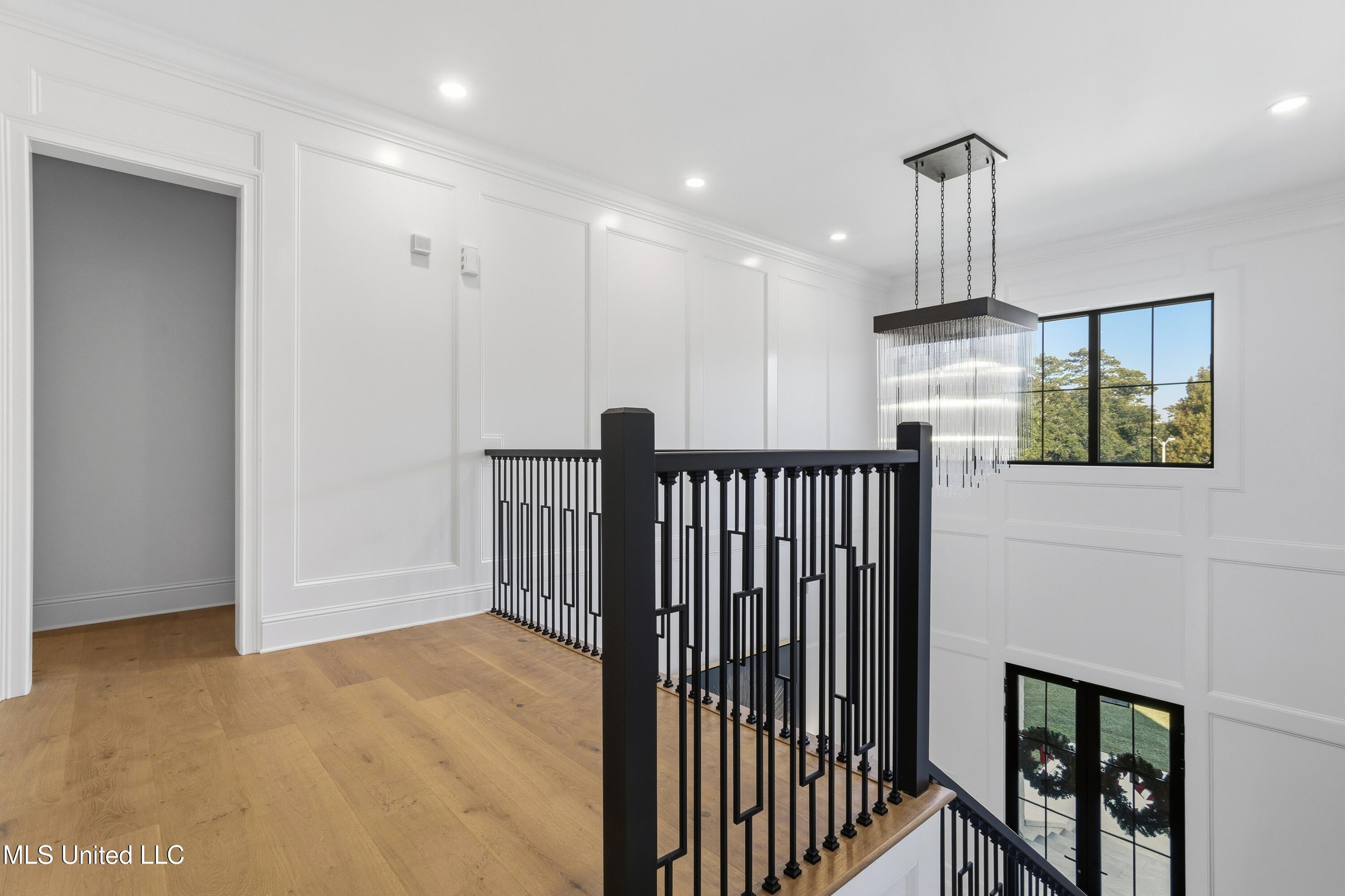 Biloxi, Mississippi, 39532, United States, 4 Bedrooms Bedrooms, ,4 BathroomsBathrooms,Residential,For Sale,1990750