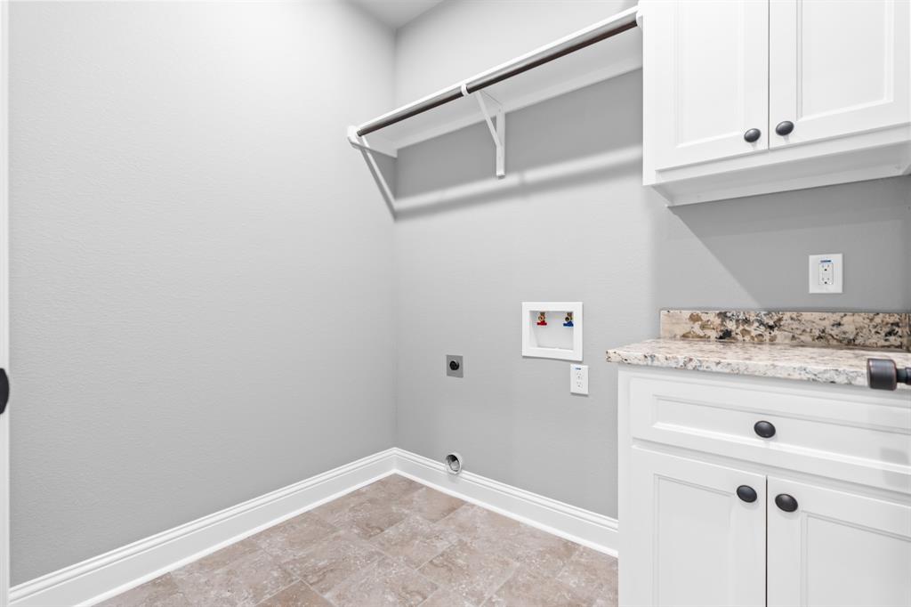 Robinson, Texas, 76706, United States, 4 Bedrooms Bedrooms, ,3 BathroomsBathrooms,Residential,For Sale,1805601