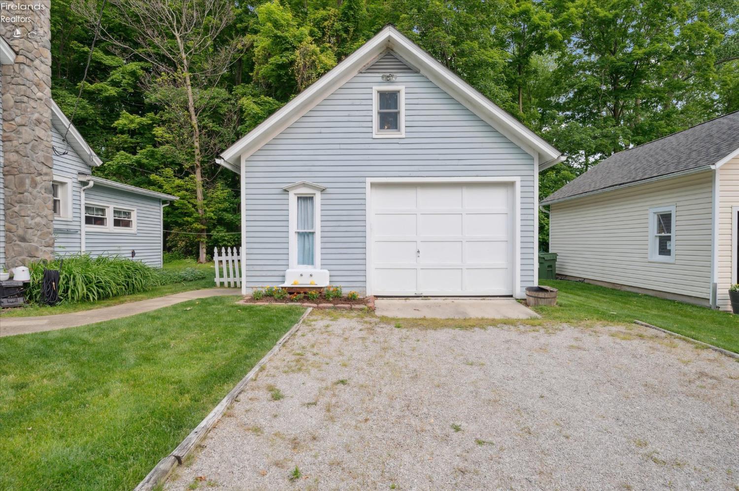 Put-In-Bay, Ohio, 43456, United States, 4 Bedrooms Bedrooms, ,2 BathroomsBathrooms,Residential,For Sale,1983936