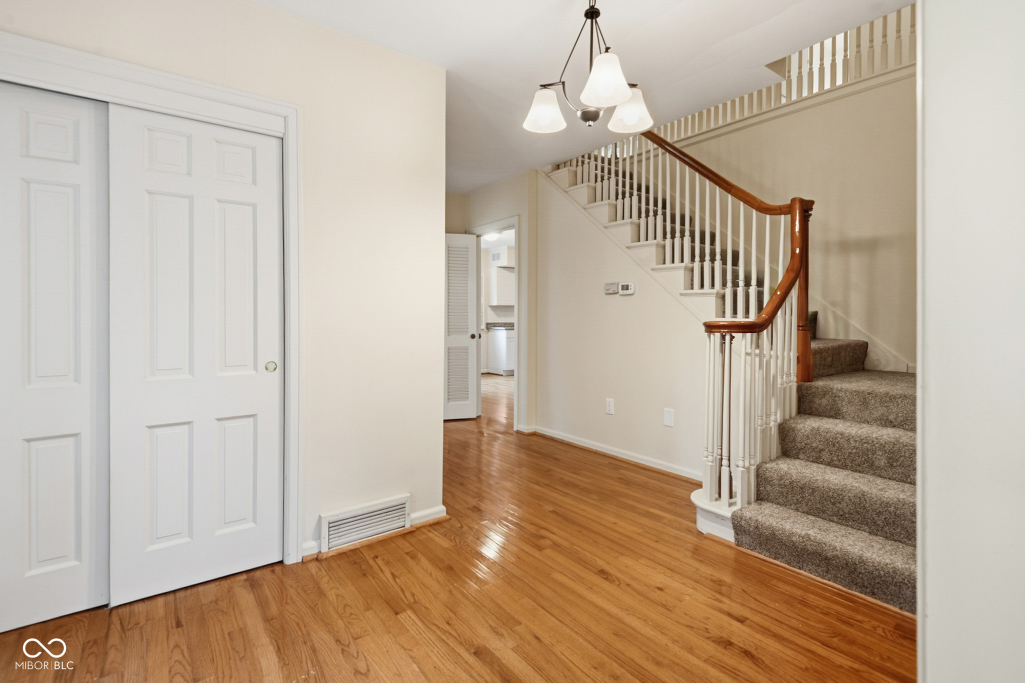 Columbus, Indiana, 47201, United States, 4 Bedrooms Bedrooms, ,3 BathroomsBathrooms,Residential,For Sale,1979631