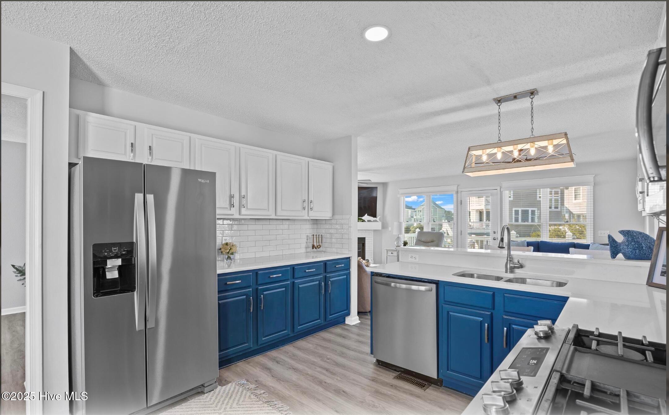 Manteo, North Carolina, 27954, United States, 3 Bedrooms Bedrooms, ,3 BathroomsBathrooms,Residential,For Sale,1900886