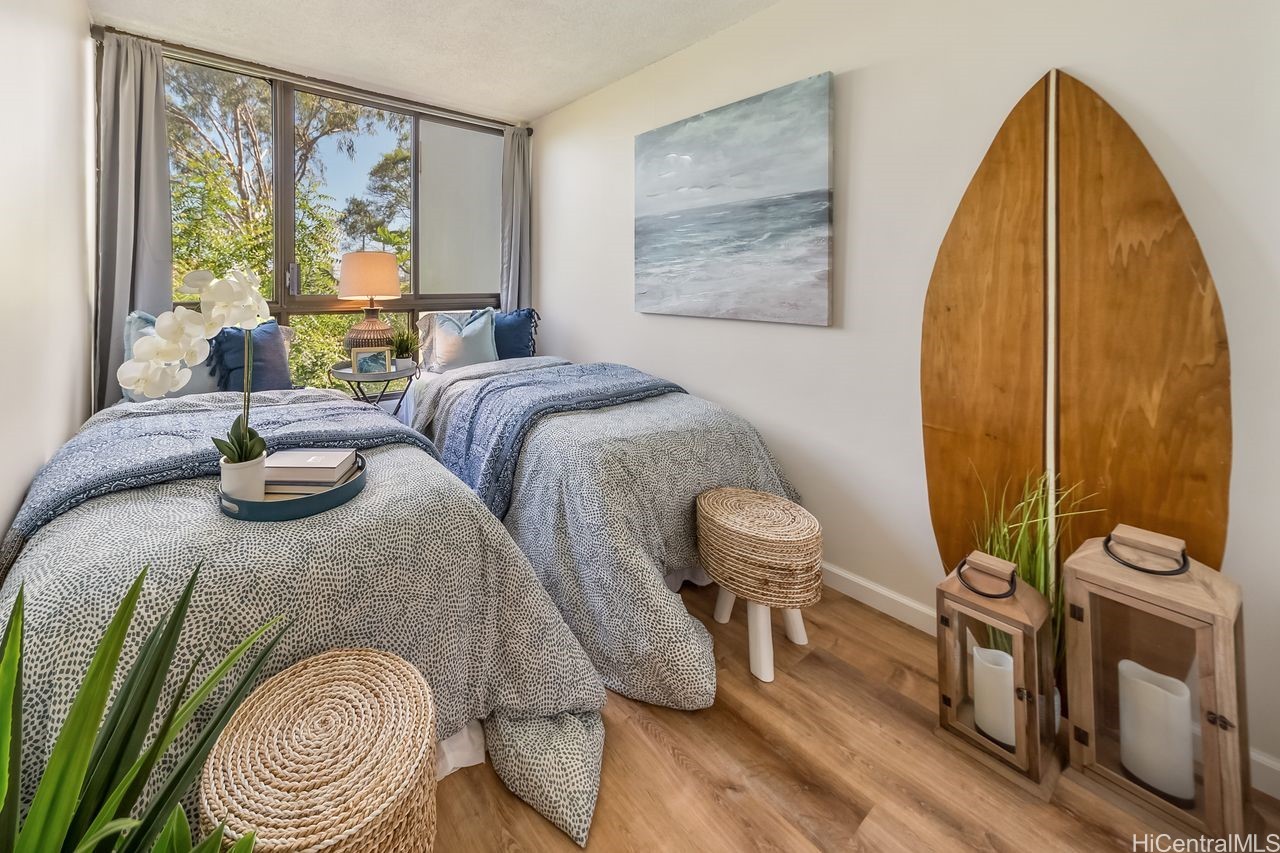 Honolulu, Hawaii, 96816, United States, 2 Bedrooms Bedrooms, ,2 BathroomsBathrooms,Residential,For Sale,1836905