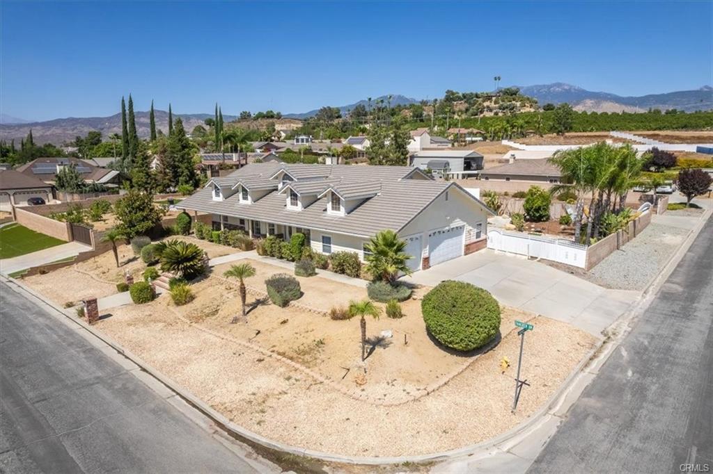 Hemet, California, 92544, United States, 4 Bedrooms Bedrooms, ,2 BathroomsBathrooms,Residential,For Sale,1899336