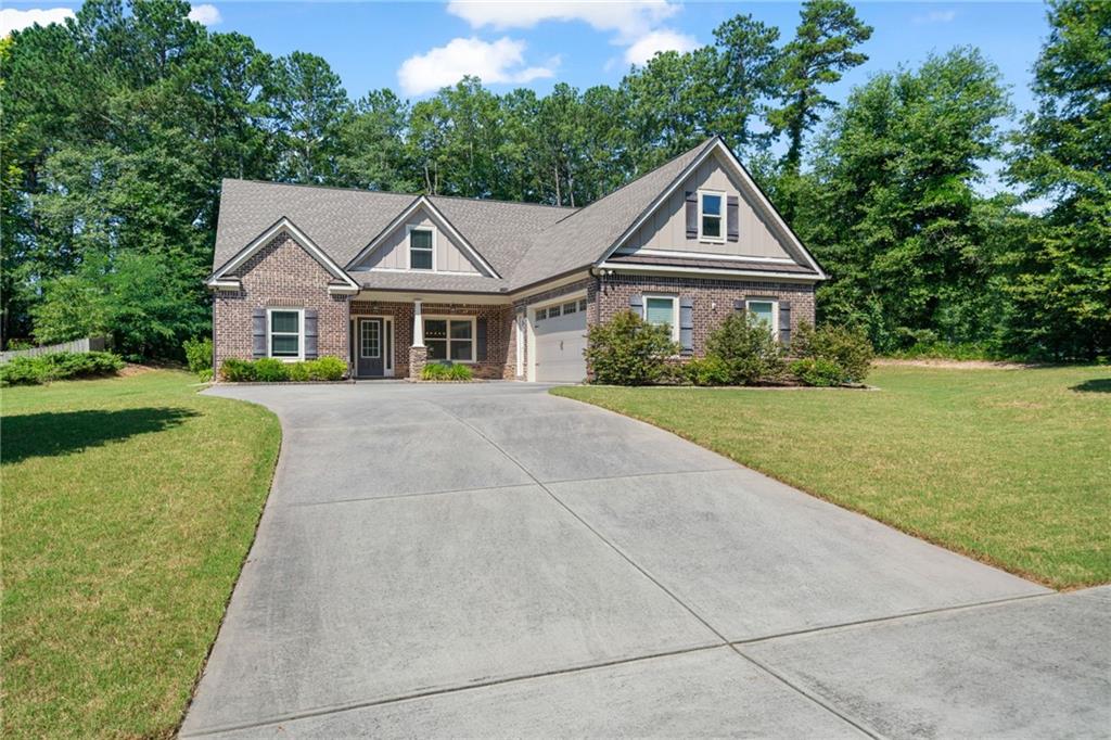 Loganville, Georgia, 30052, United States, 4 Bedrooms Bedrooms, ,3 BathroomsBathrooms,Residential,For Sale,1979401