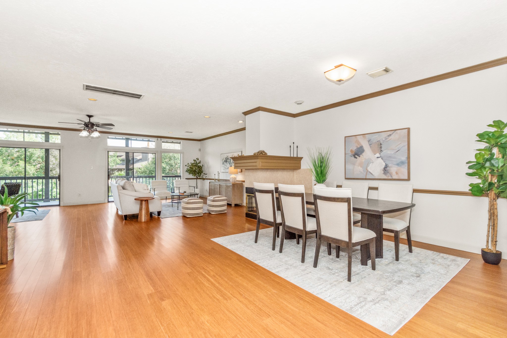 Houston, Texas, 77058, United States, 3 Bedrooms Bedrooms, ,4 BathroomsBathrooms,Residential,For Sale,1924880