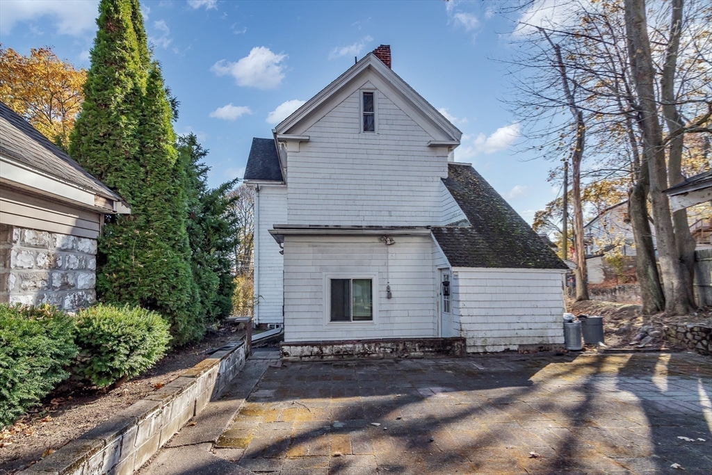 Revere, Massachusetts, 02151, United States, 5 Bedrooms Bedrooms, ,3 BathroomsBathrooms,Residential,For Sale,1935467